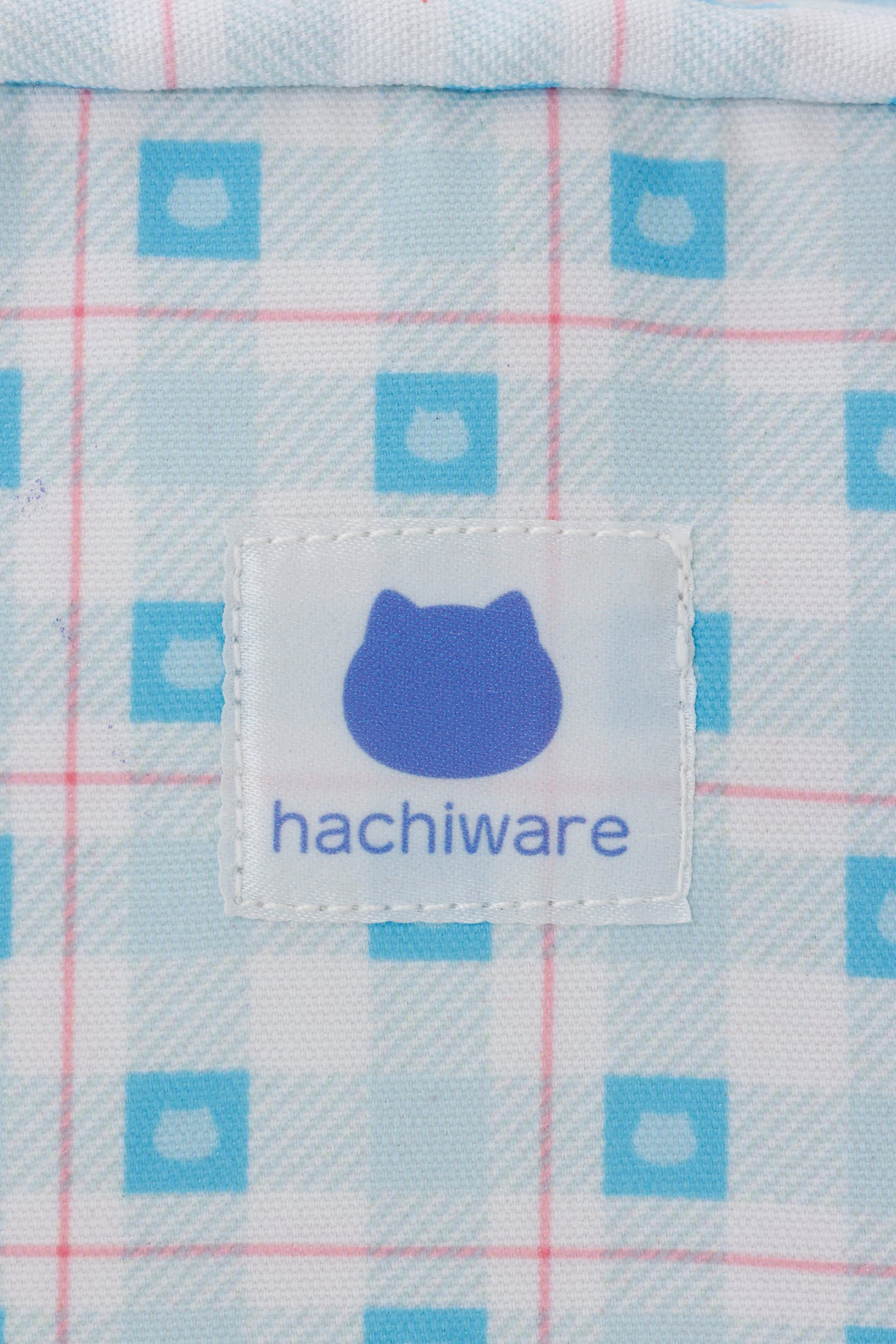 ちいかわ チェックシリーズ ポーチ ハチワレ ブルー