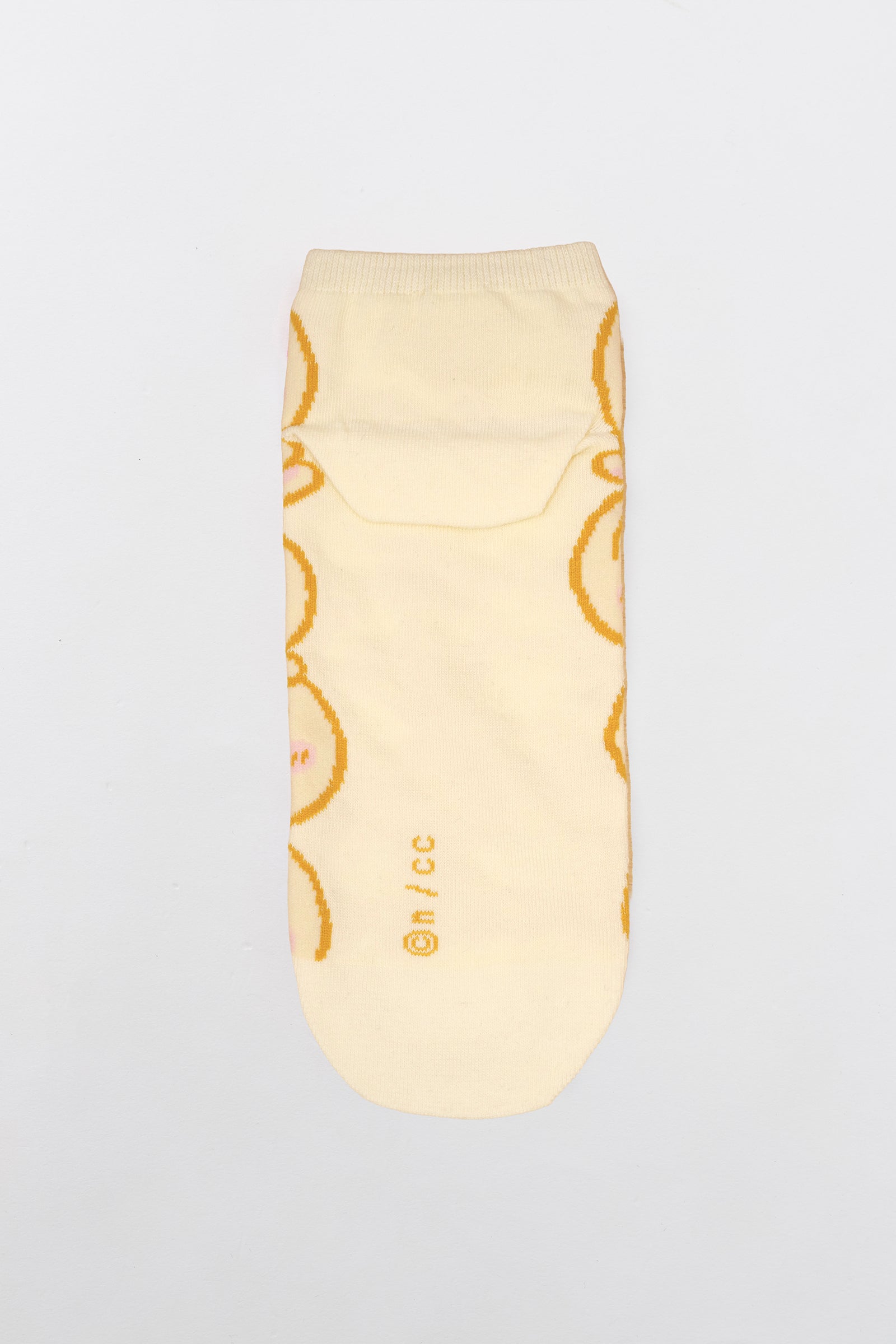 ちいかわ クルーソックス うさぎいっぱい イエロー