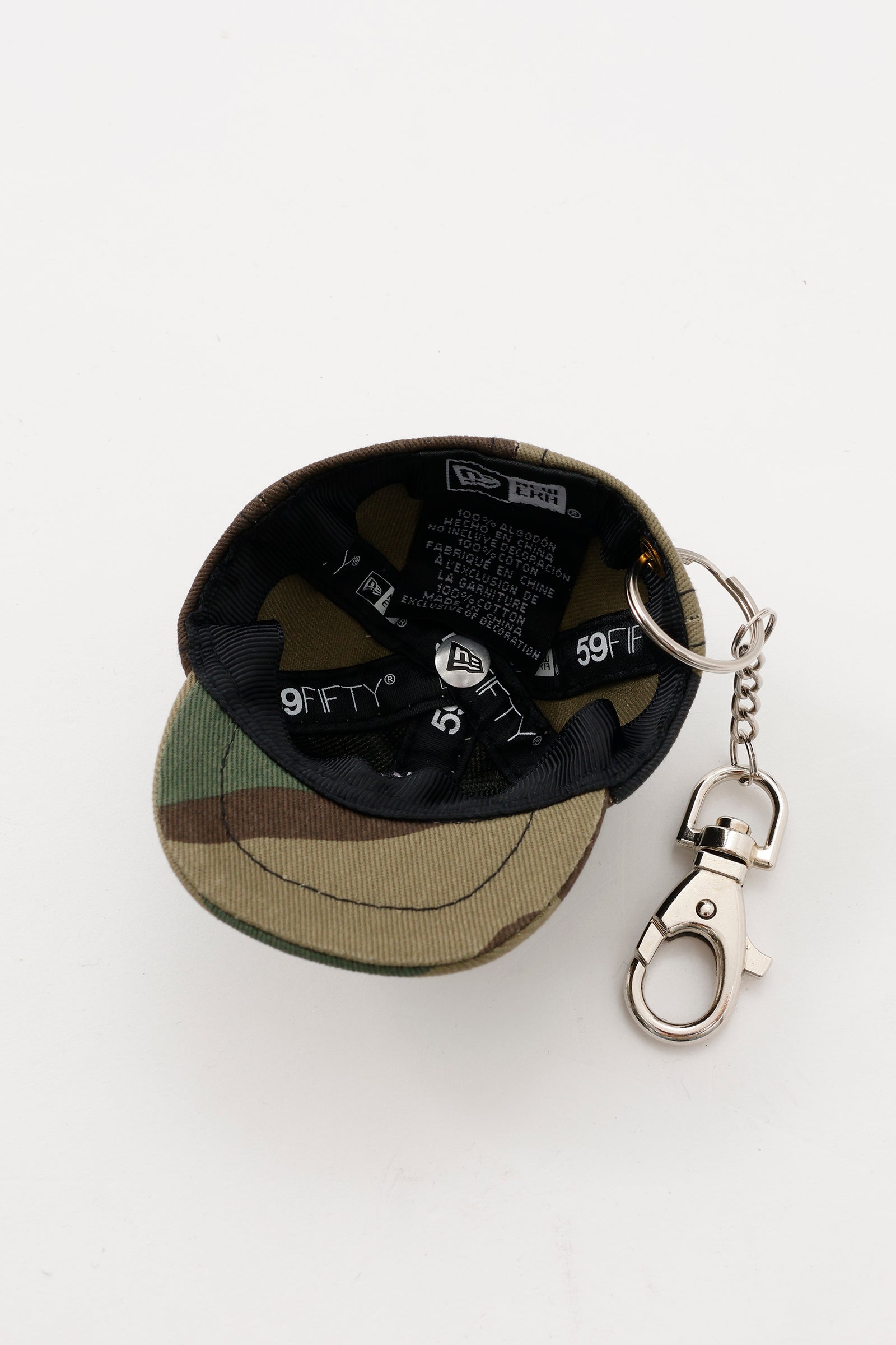 【先行予約商品】NEW ERA® CAP KEY HOLDER ちいかわ WOODLAND CAMO