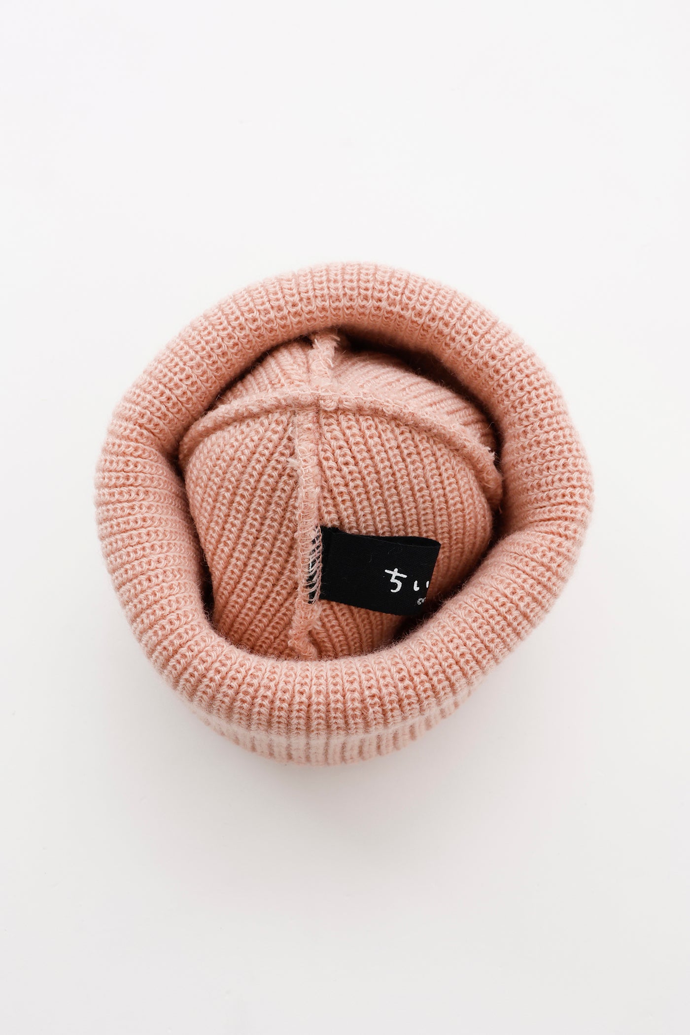 【先行予約商品】NEW ERA® SOFT CUFF KNIT ちいかわ RUSTY PINK