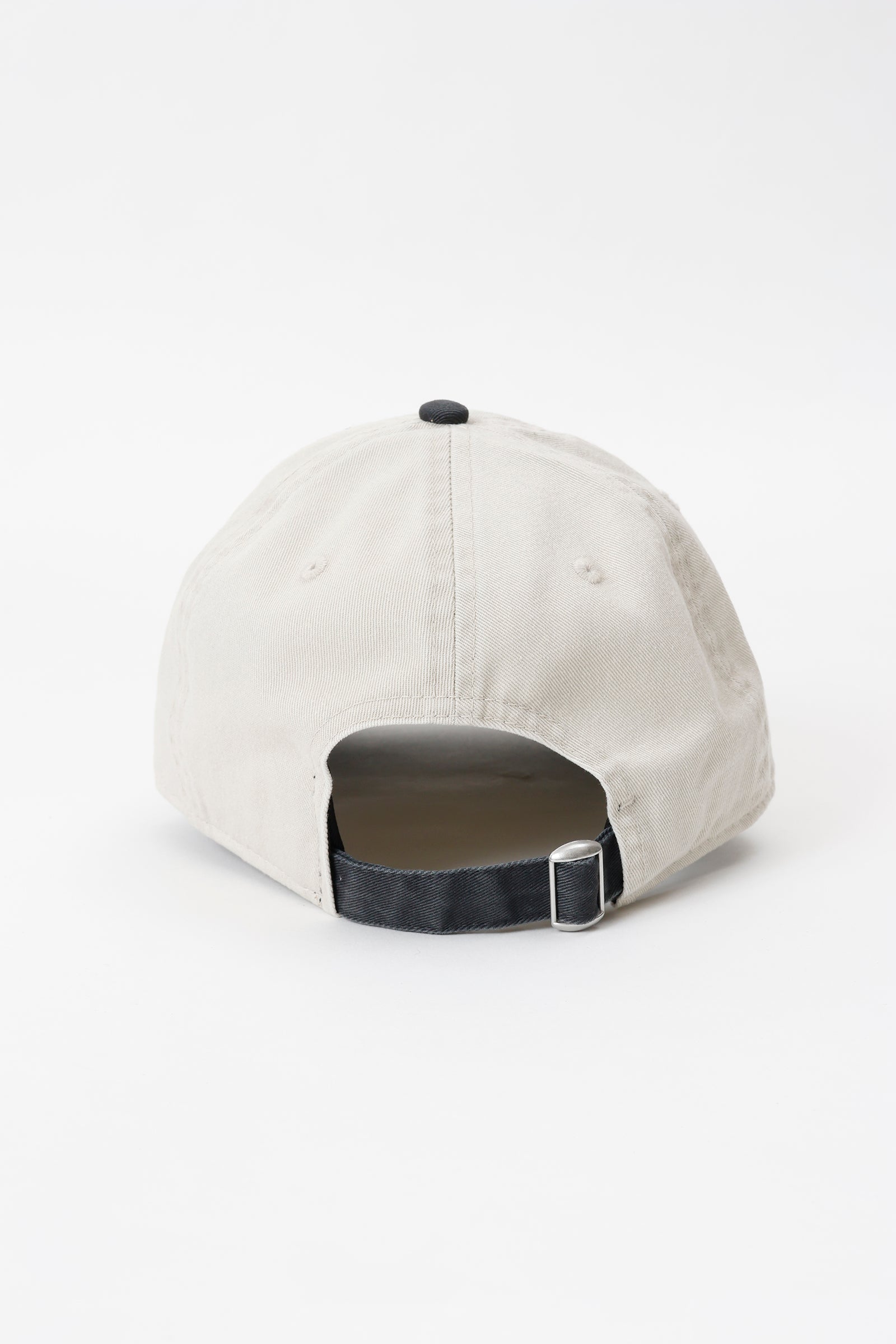 NEW ERA® 9TWENTY™ モモンガ STONE / STEEL CLOUDS