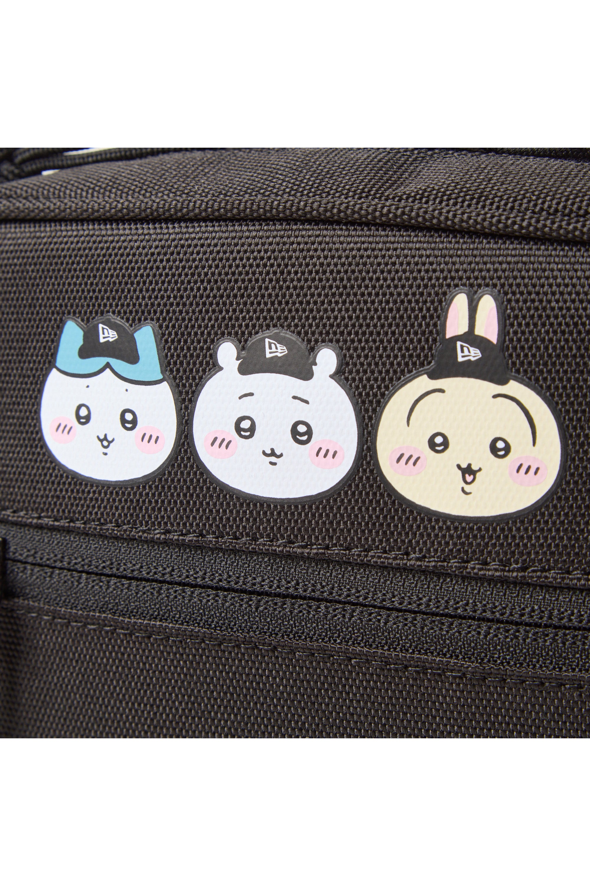 スクエアショルダーポーチ 1.5L ちいかわ / ちいかわ・ハチワレ・うさぎ ブラック