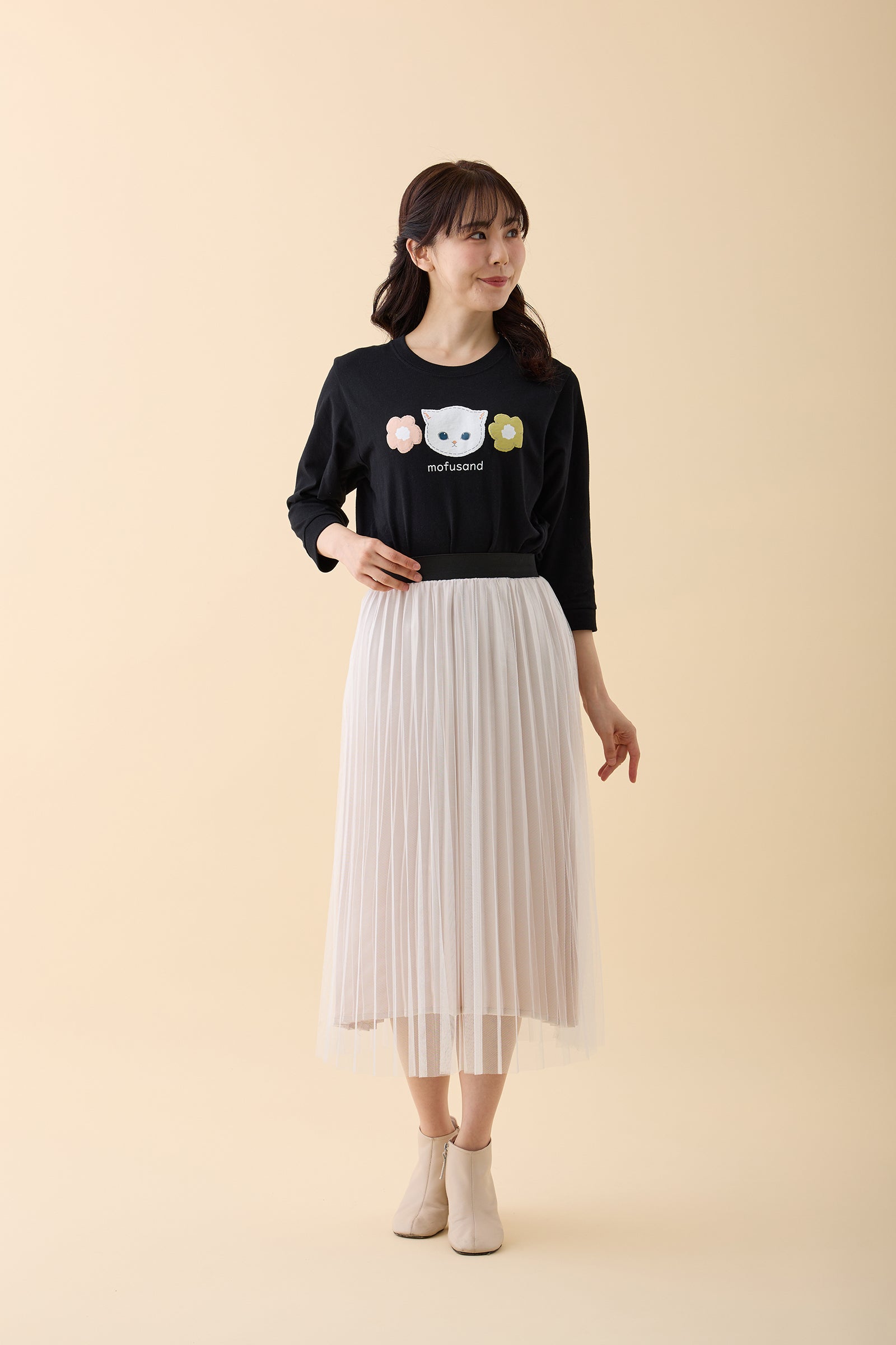 【Black Friday対象商品】mofusand 7分丈Tシャツ 白猫 ブラック