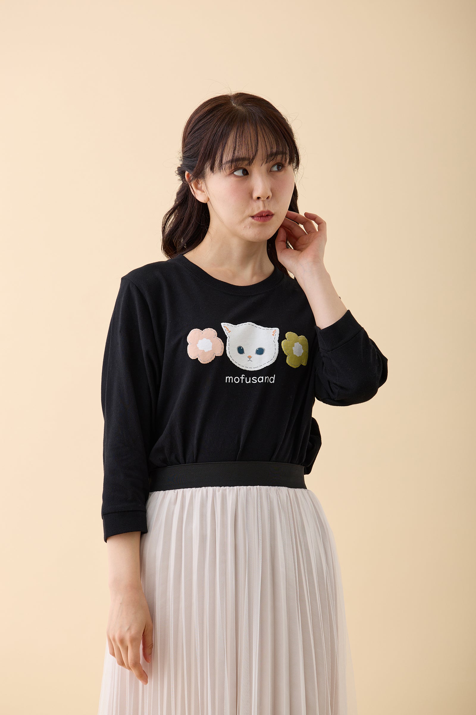 【Black Friday対象商品】mofusand 7分丈Tシャツ 白猫 ブラック