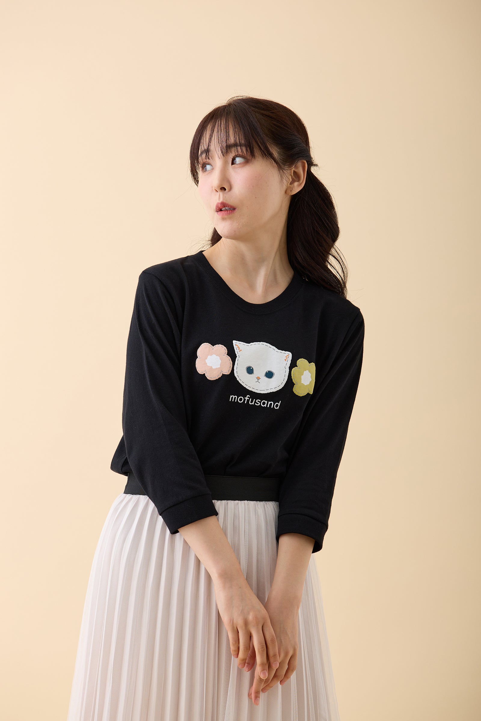 【Black Friday対象商品】mofusand 7分丈Tシャツ 白猫 ブラック