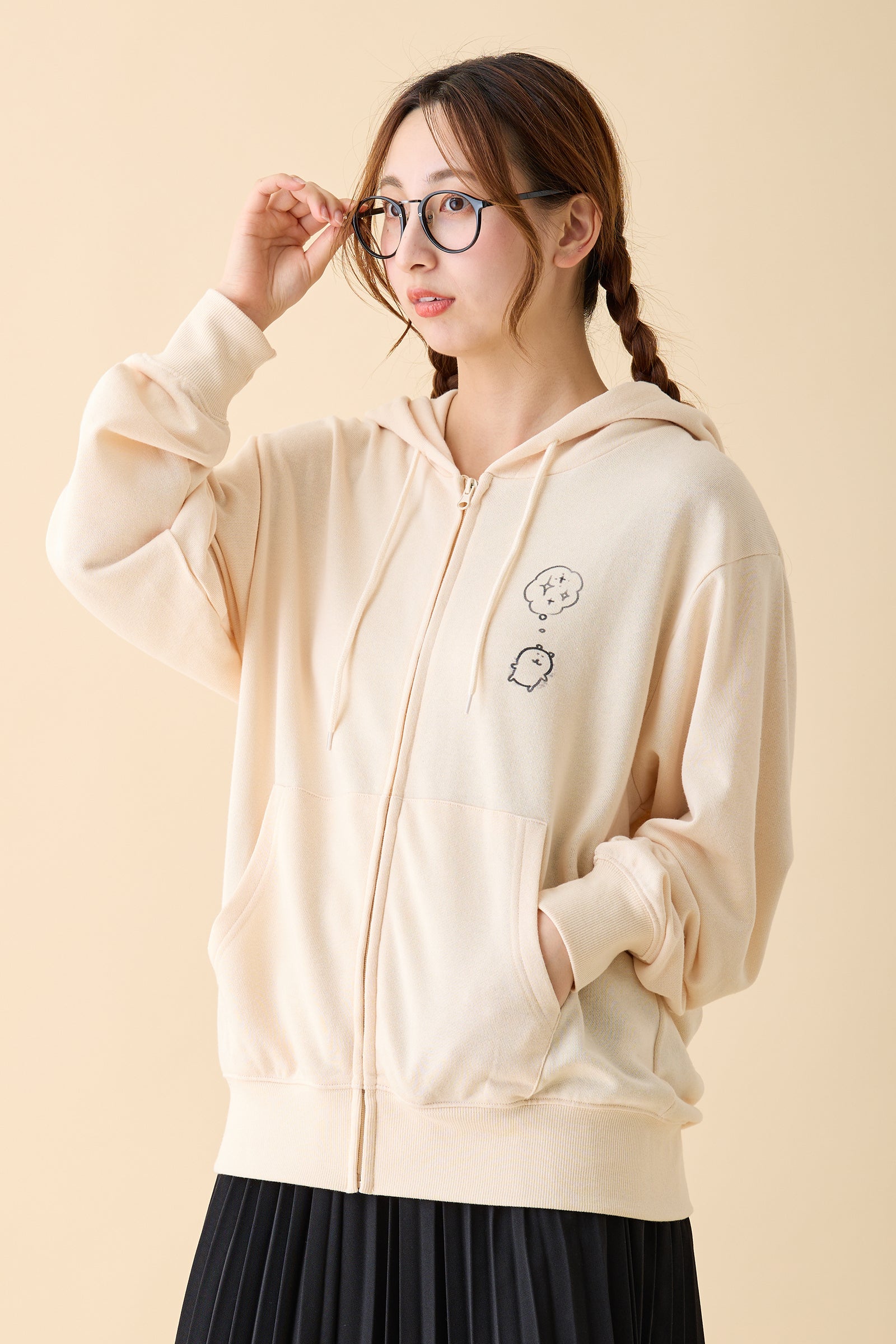 ナガノキャラクターズ ZIPパーカー ホテルの飼い犬? クリーム