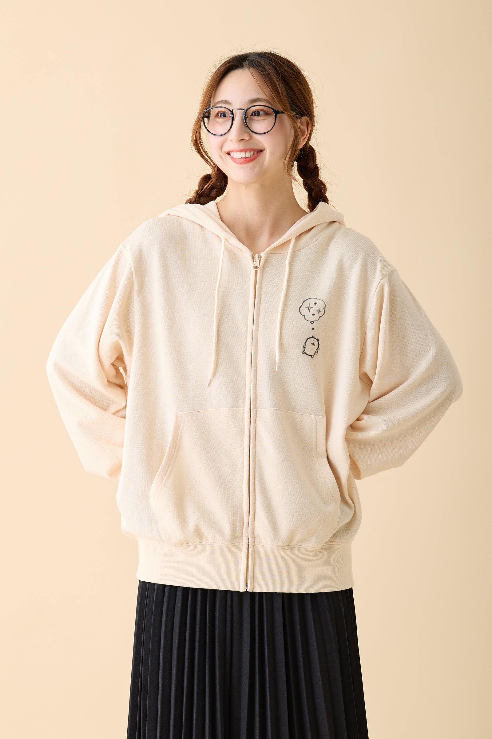 ナガノキャラクターズ ZIPパーカー ホテルの飼い犬? クリーム