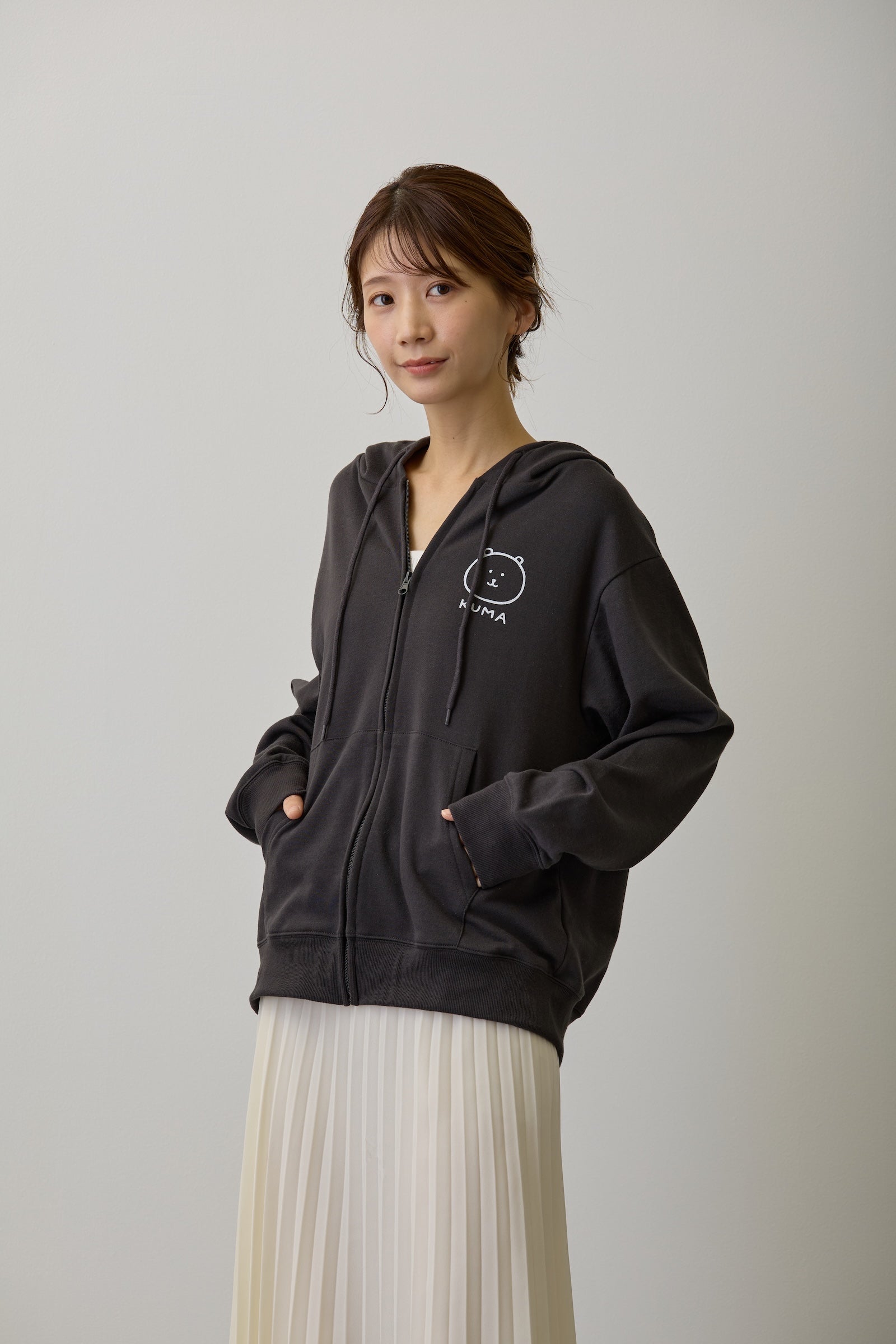 ナガノキャラクターズ ZIPパーカー ローリングくま スミ