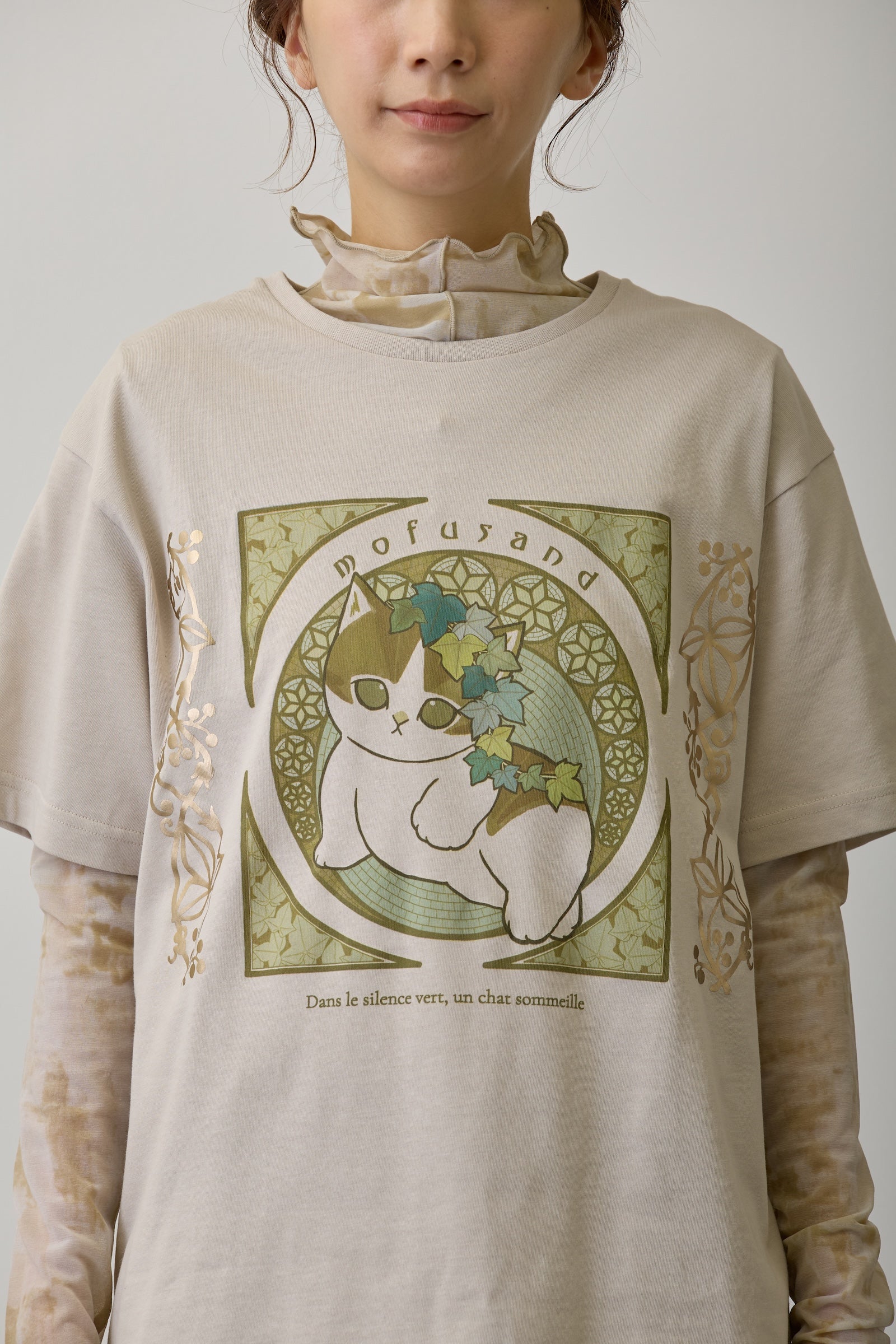 mofusand Tシャツ アールヌーヴォー風 アイビー ナチュラル