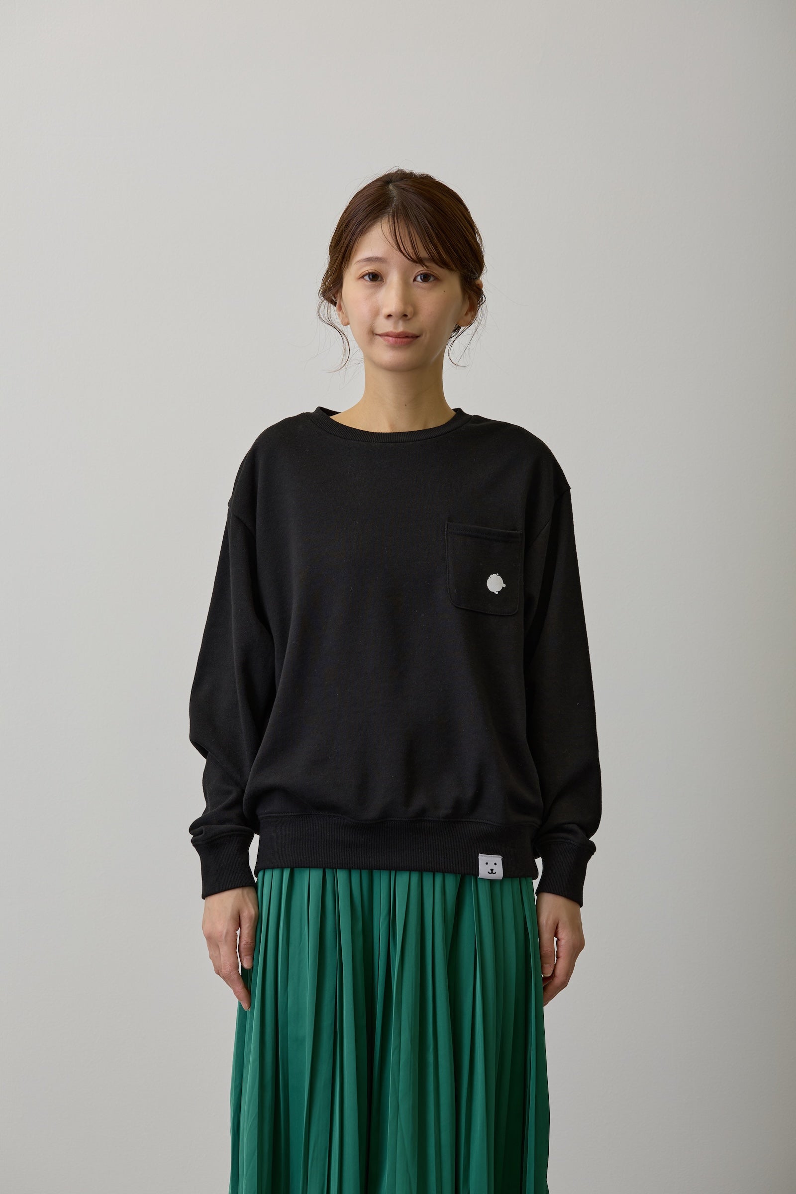 ナガノキャラクターズ スウェット 吸い込まれるくま ブラック