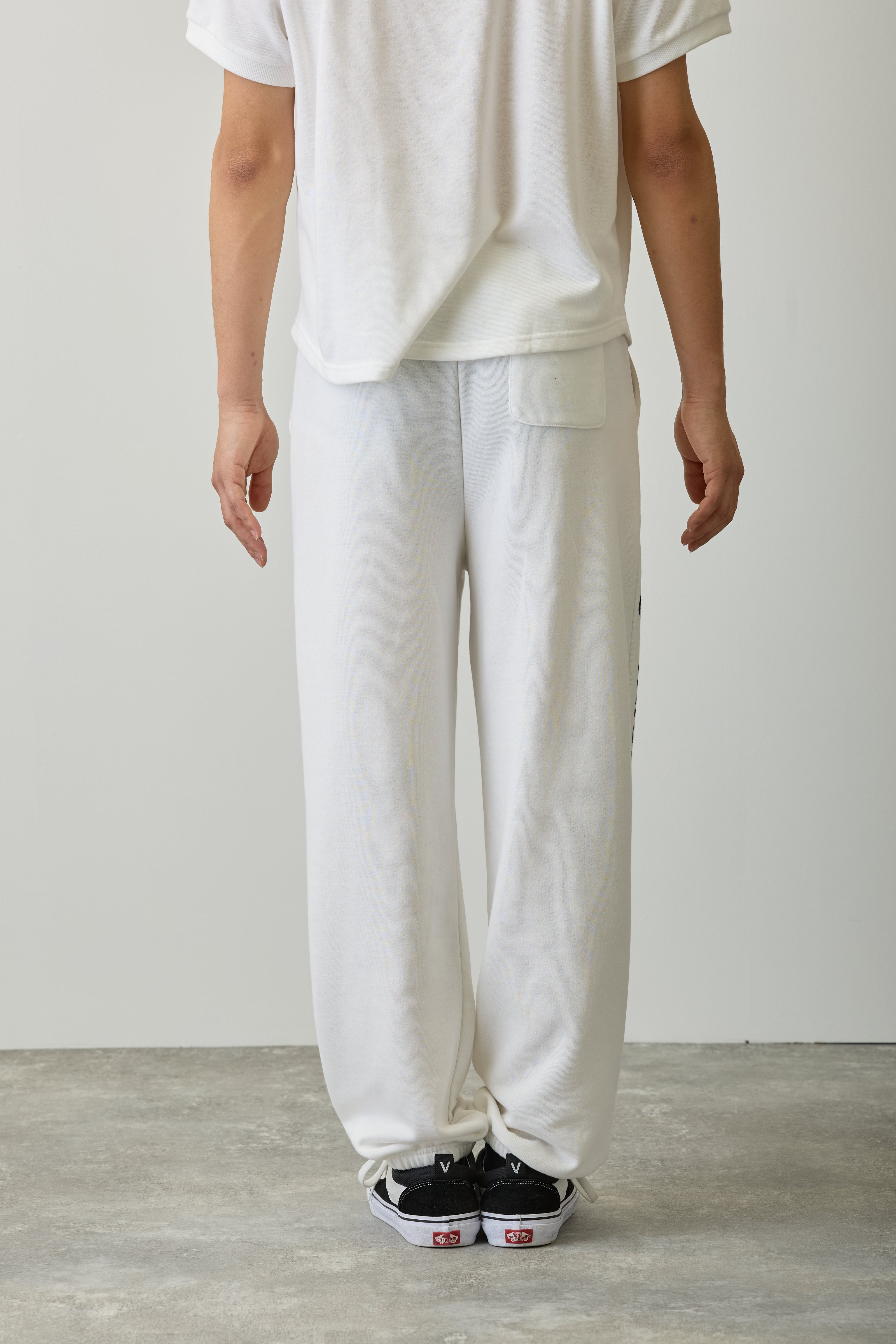 ナガノキャラクターズ スウェットパンツ カレッジ くま ホワイト