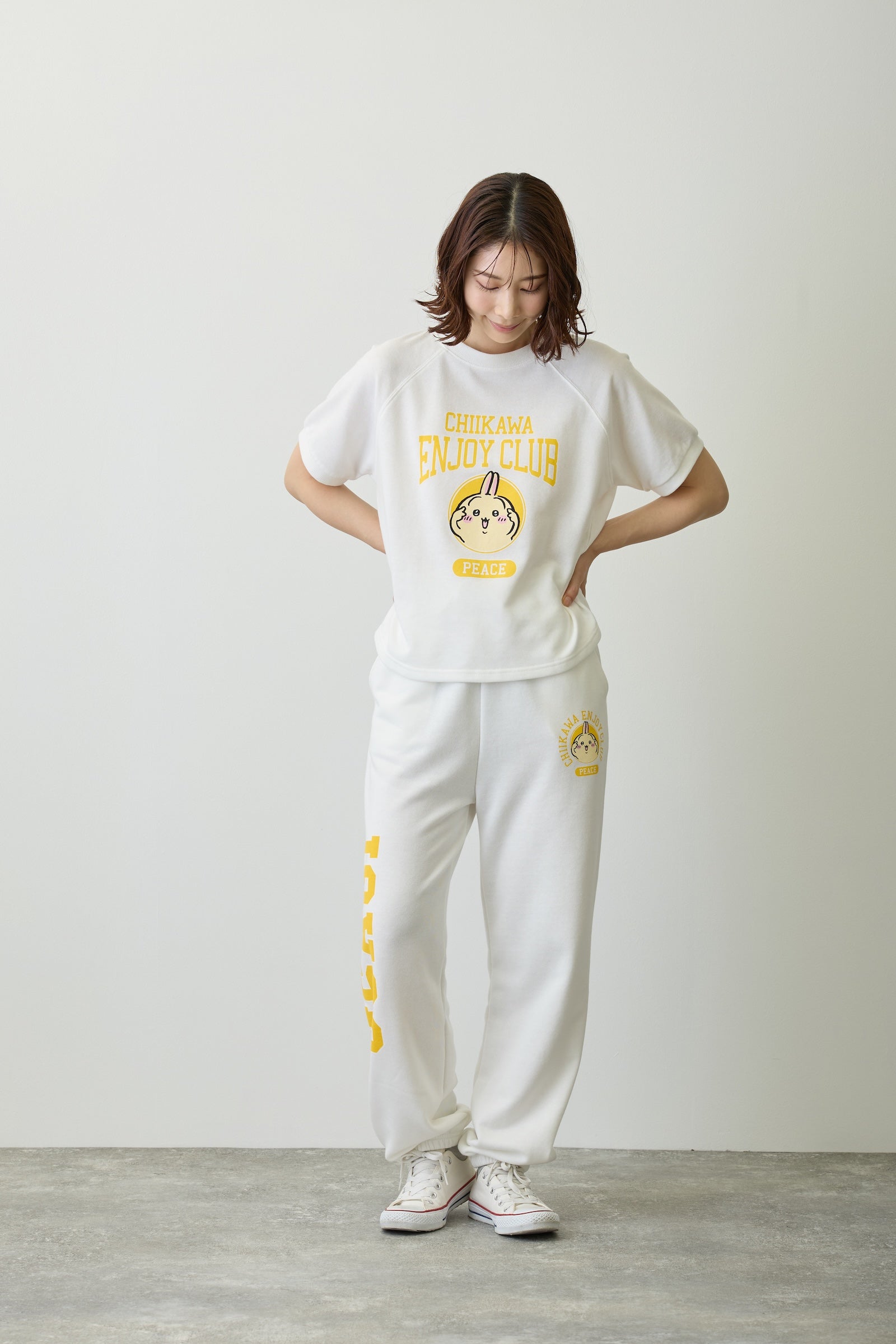 ちいかわ スウェットパンツ ピース うさぎ ホワイト