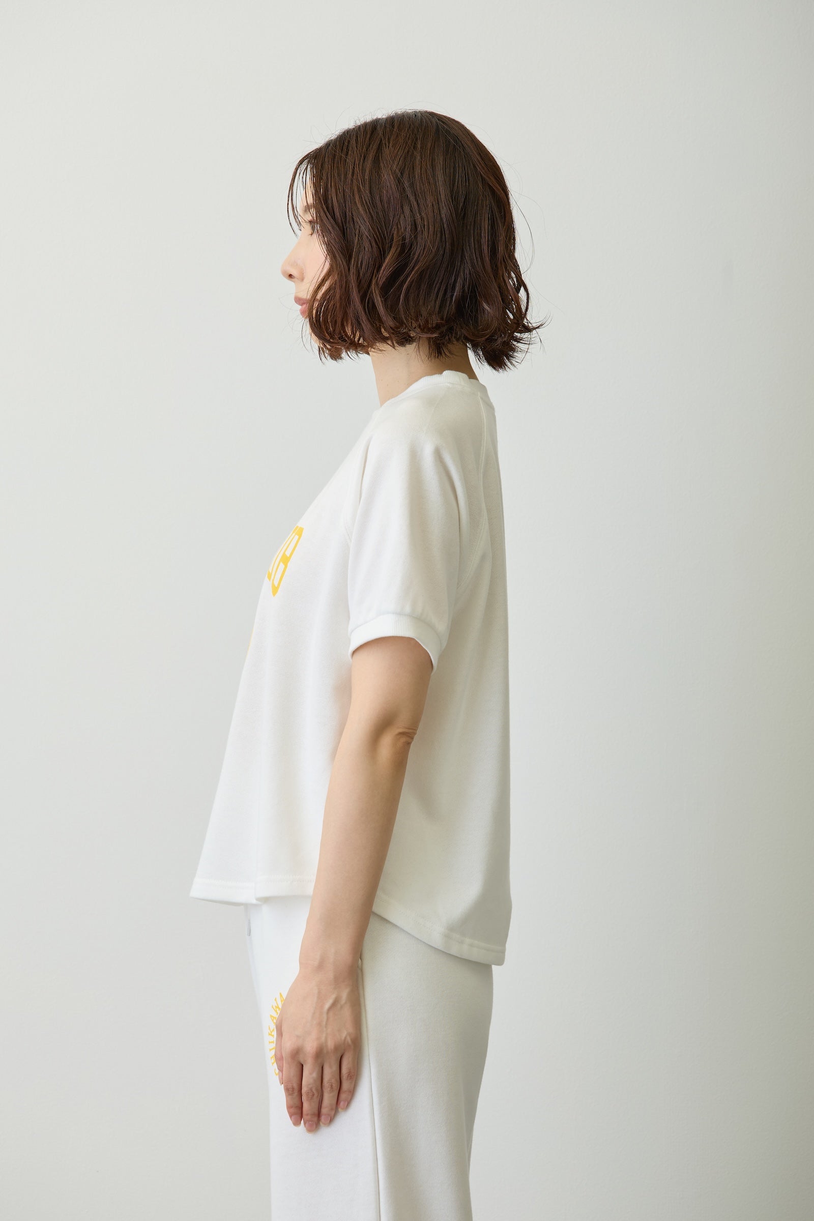 ちいかわ Tシャツ ピース うさぎ ホワイト