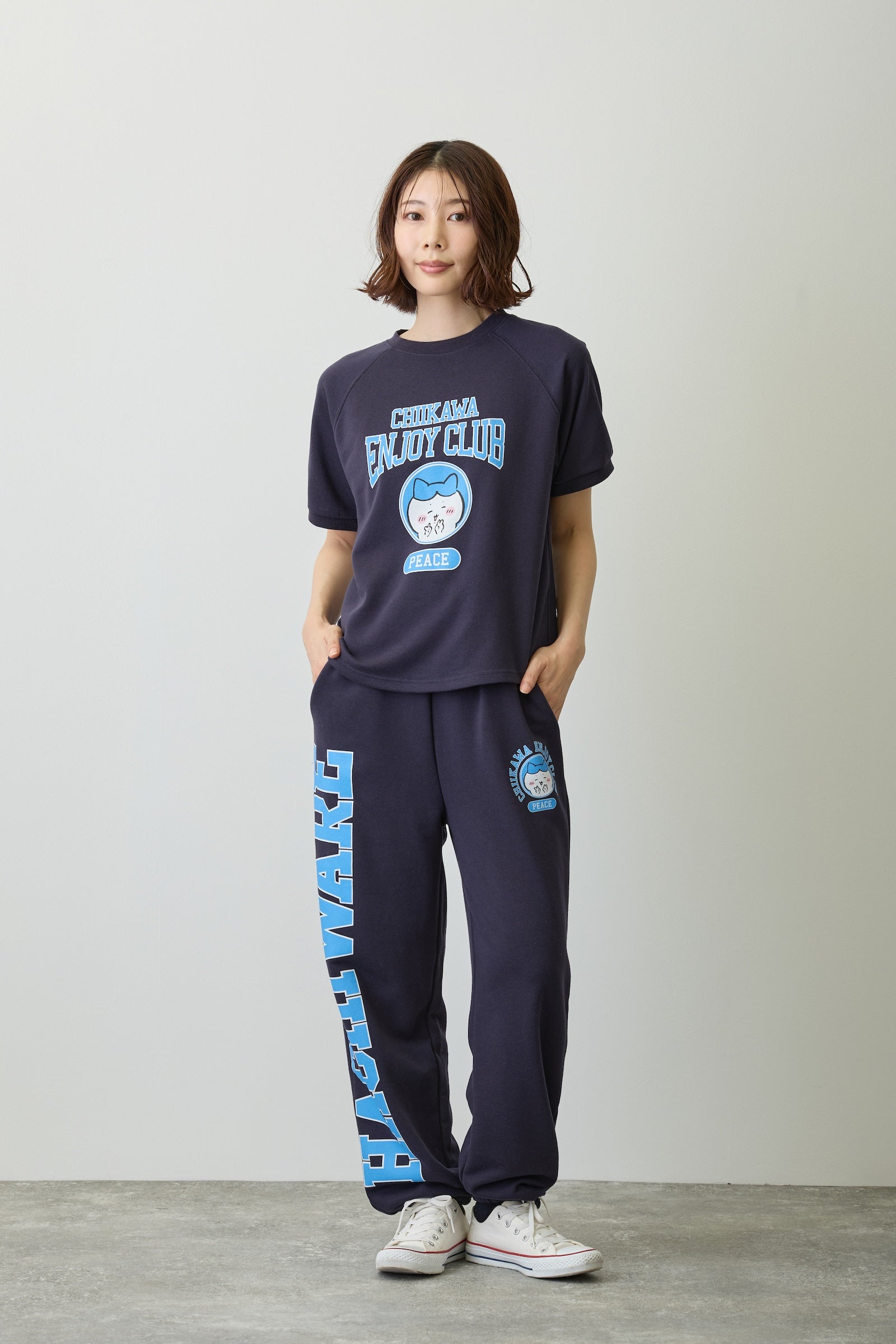 ちいかわ スウェットパンツ ピース ハチワレ ネイビー