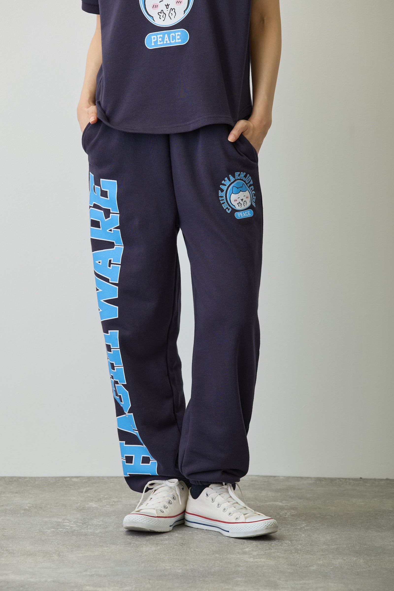 ちいかわ スウェットパンツ ピース ハチワレ ネイビー