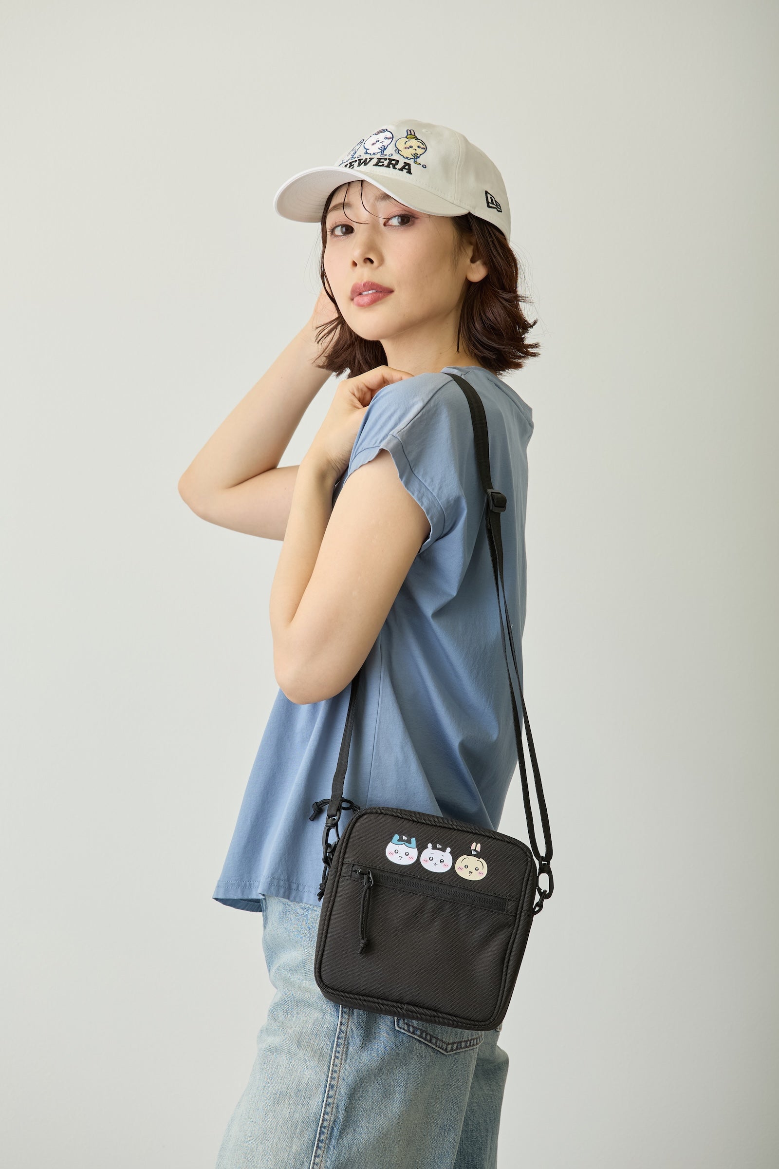 スクエアショルダーポーチ 1.5L ちいかわ / ちいかわ・ハチワレ・うさぎ ブラック