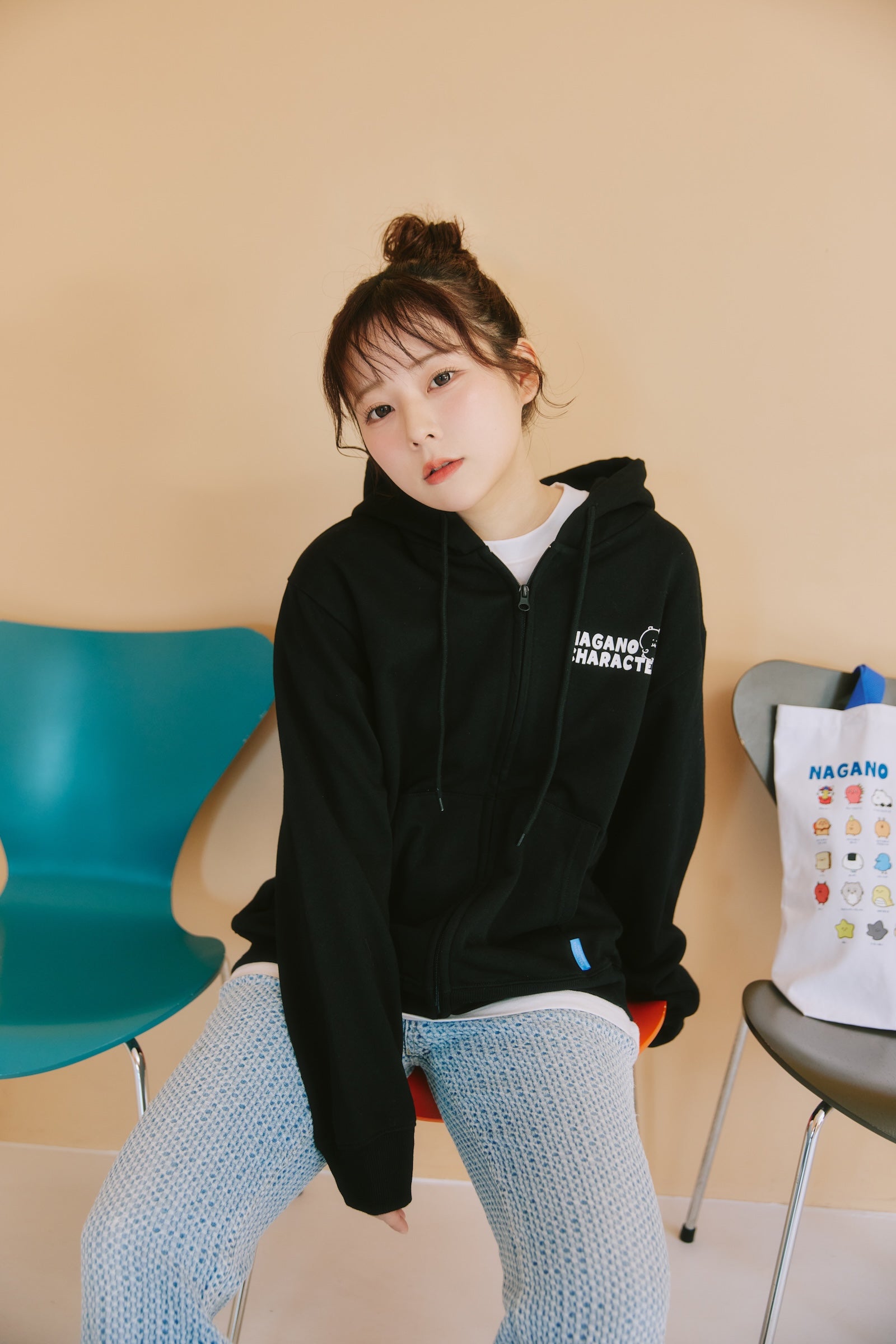 ナガノキャラクターズ ZIPパーカー 集合 ブラック