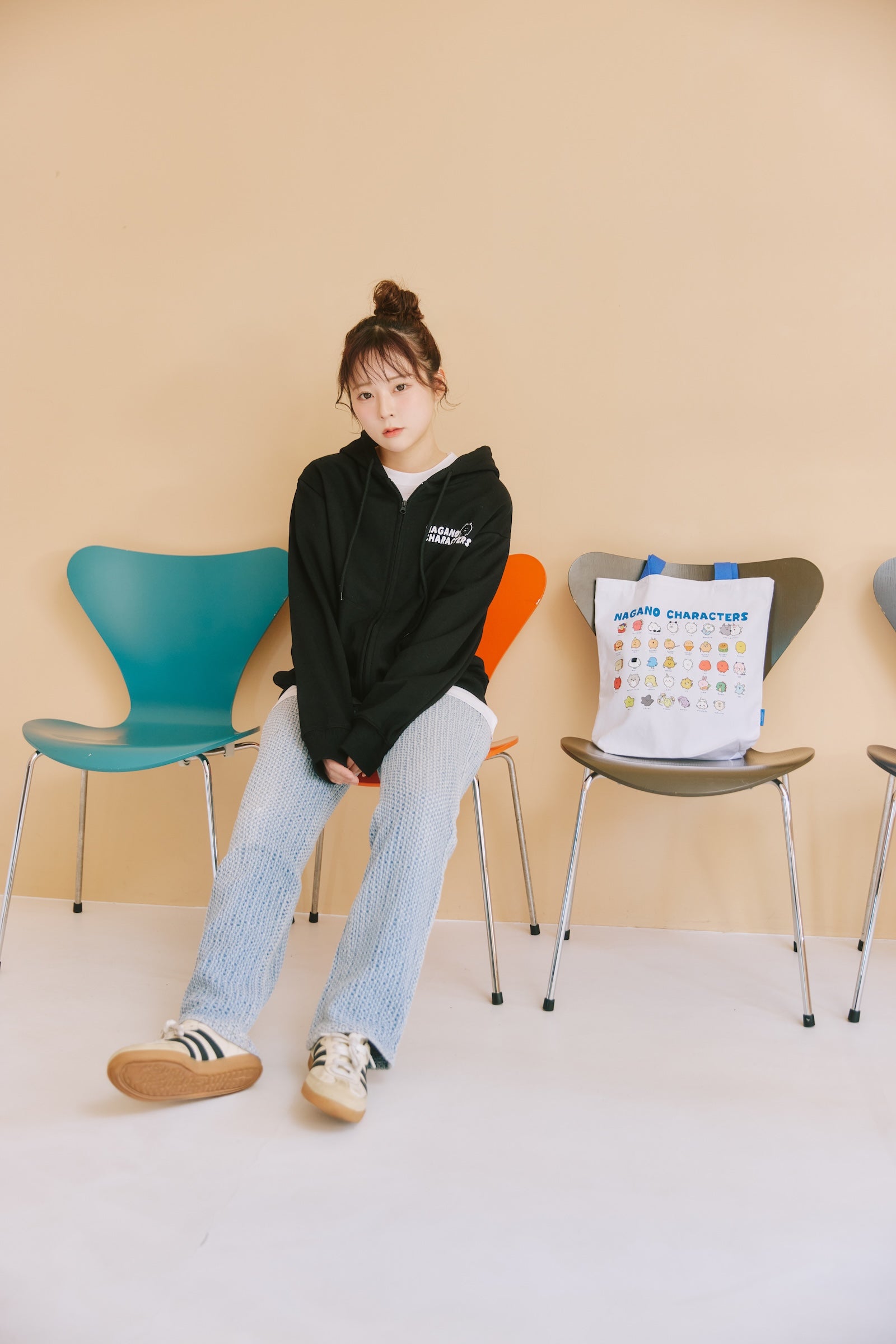 ナガノキャラクターズ ZIPパーカー 集合 ブラック