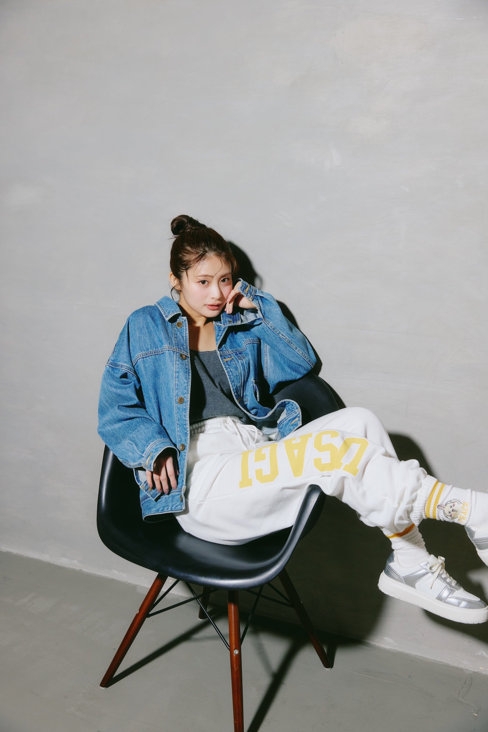 ちいかわ スウェットパンツ ピース うさぎ ホワイト