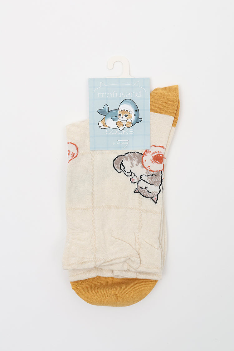 mofusand クルーソックス 目玉焼き総柄 オフホワイト 23~25cm