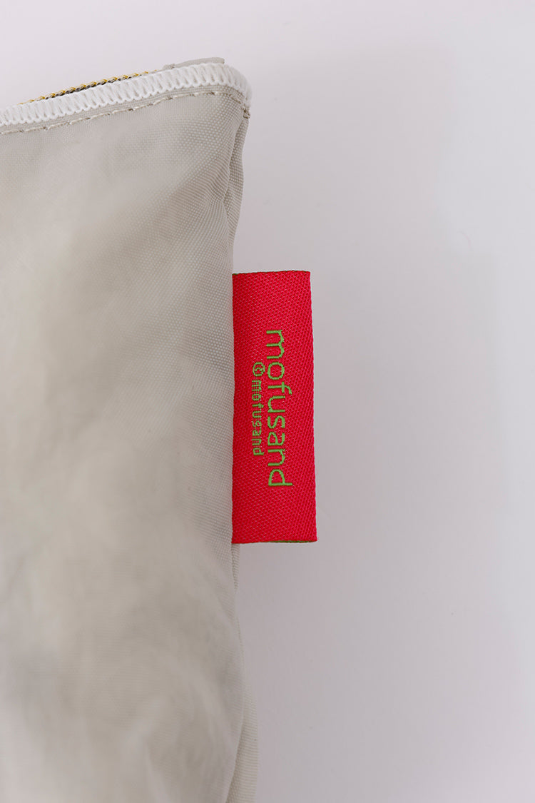 mofusand 刺繍ポーチ 黒猫 ライトグレー