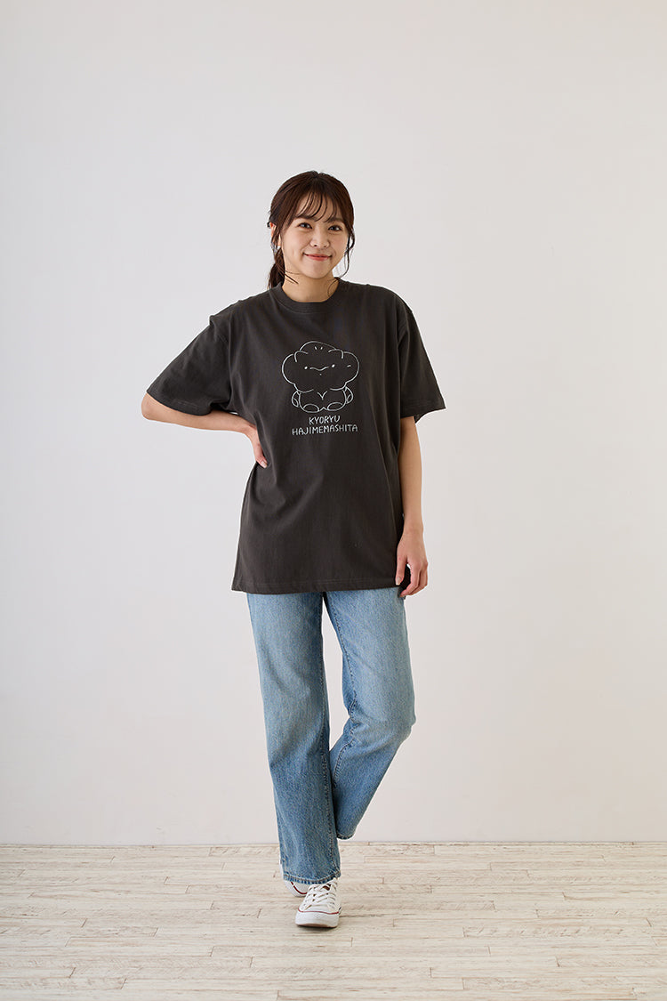 恐竜はじめました Tシャツ Hello!バブ スミ