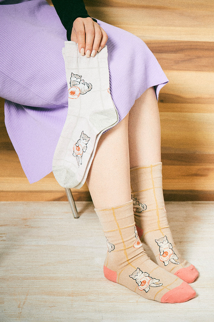 mofusand クルーソックス 目玉焼き総柄 ベージュ 23~25cm