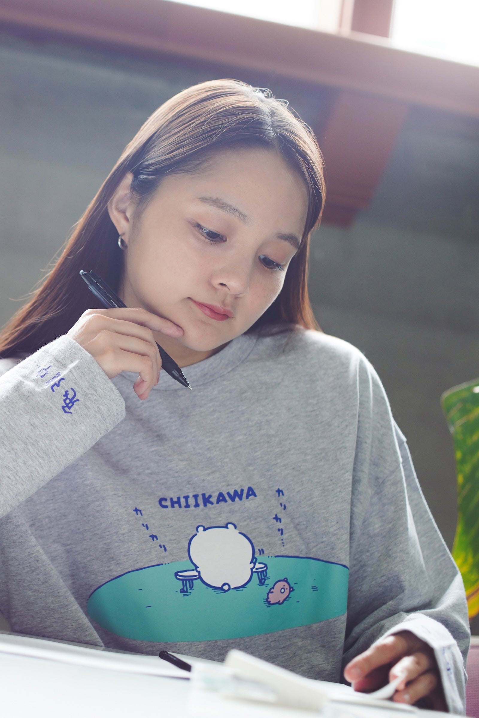 ちいかわ 長袖Tシャツ 試験勉強 アッシュ