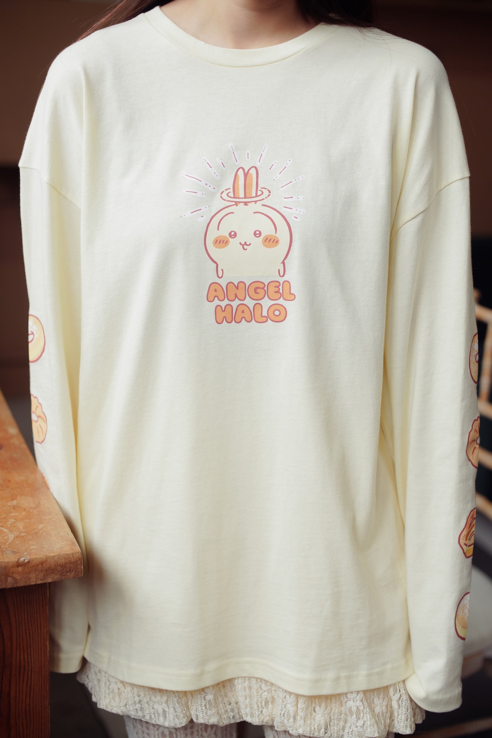 ちいかわ 長袖Tシャツ ドーナッツ イエローベージュ