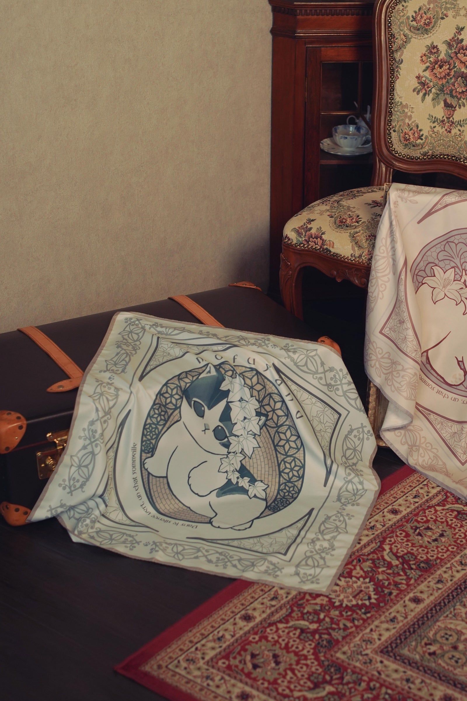 mofusand スカーフ アールヌーヴォー風 アイビー ブルーグレー