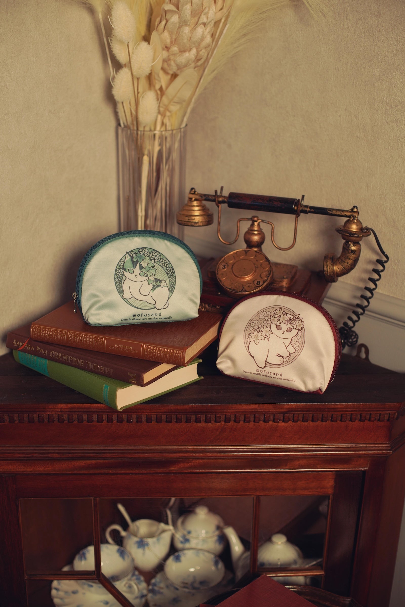 mofusand ポーチ アールヌーヴォー風 リリー ダスティピンク