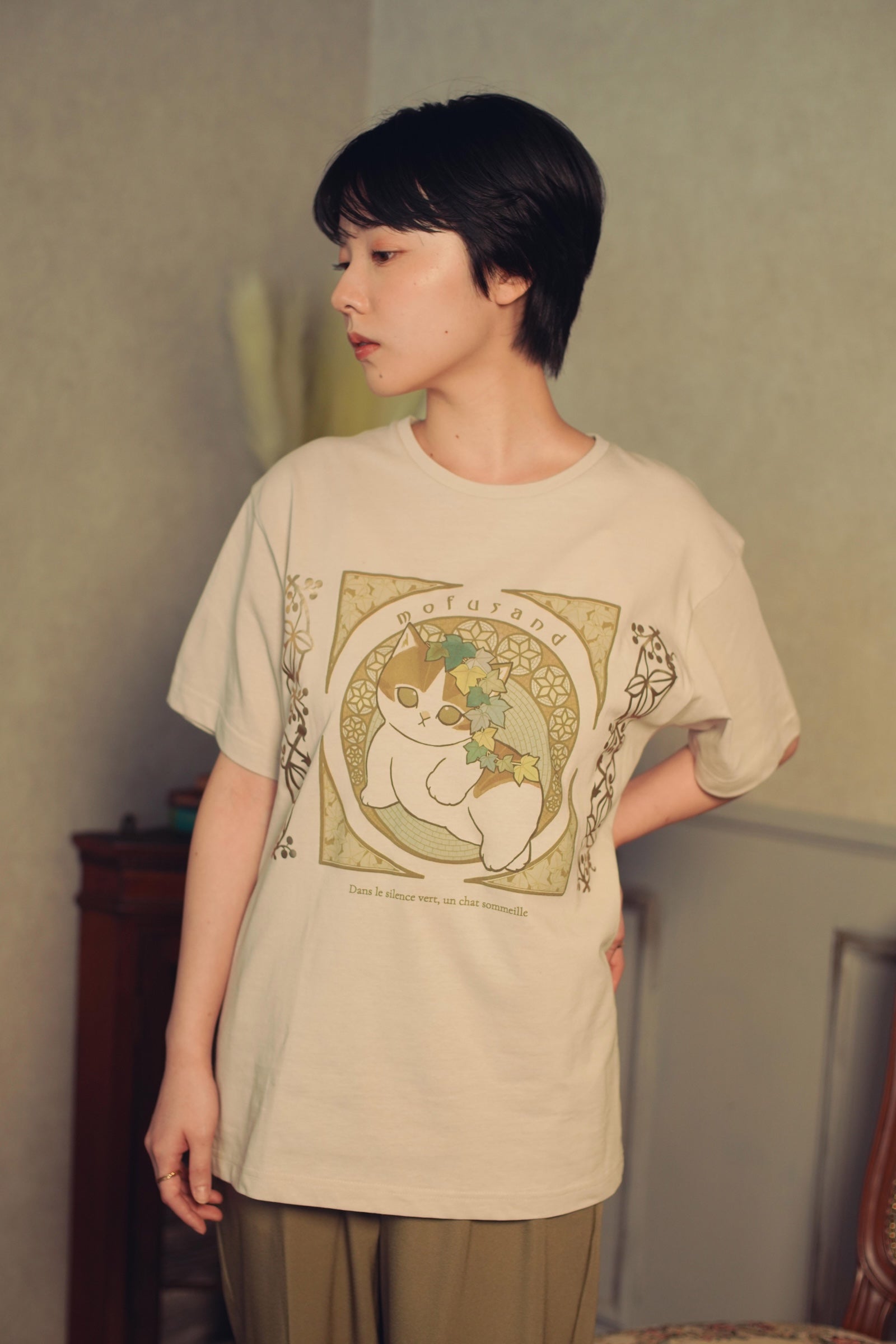 mofusand Tシャツ アールヌーヴォー風 アイビー ナチュラル