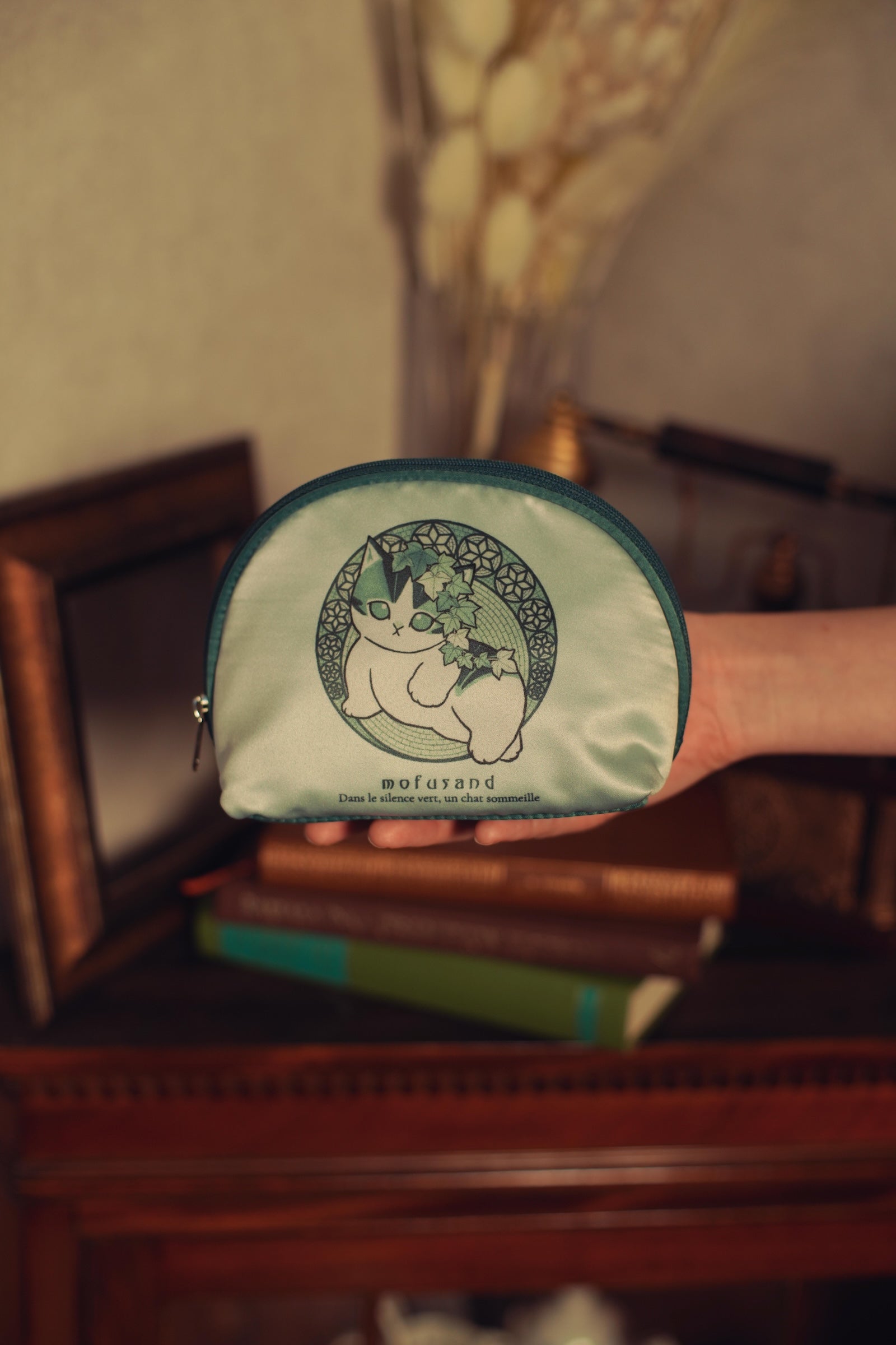 mofusand ポーチ アールヌーヴォー風 アイビー セージグリーン