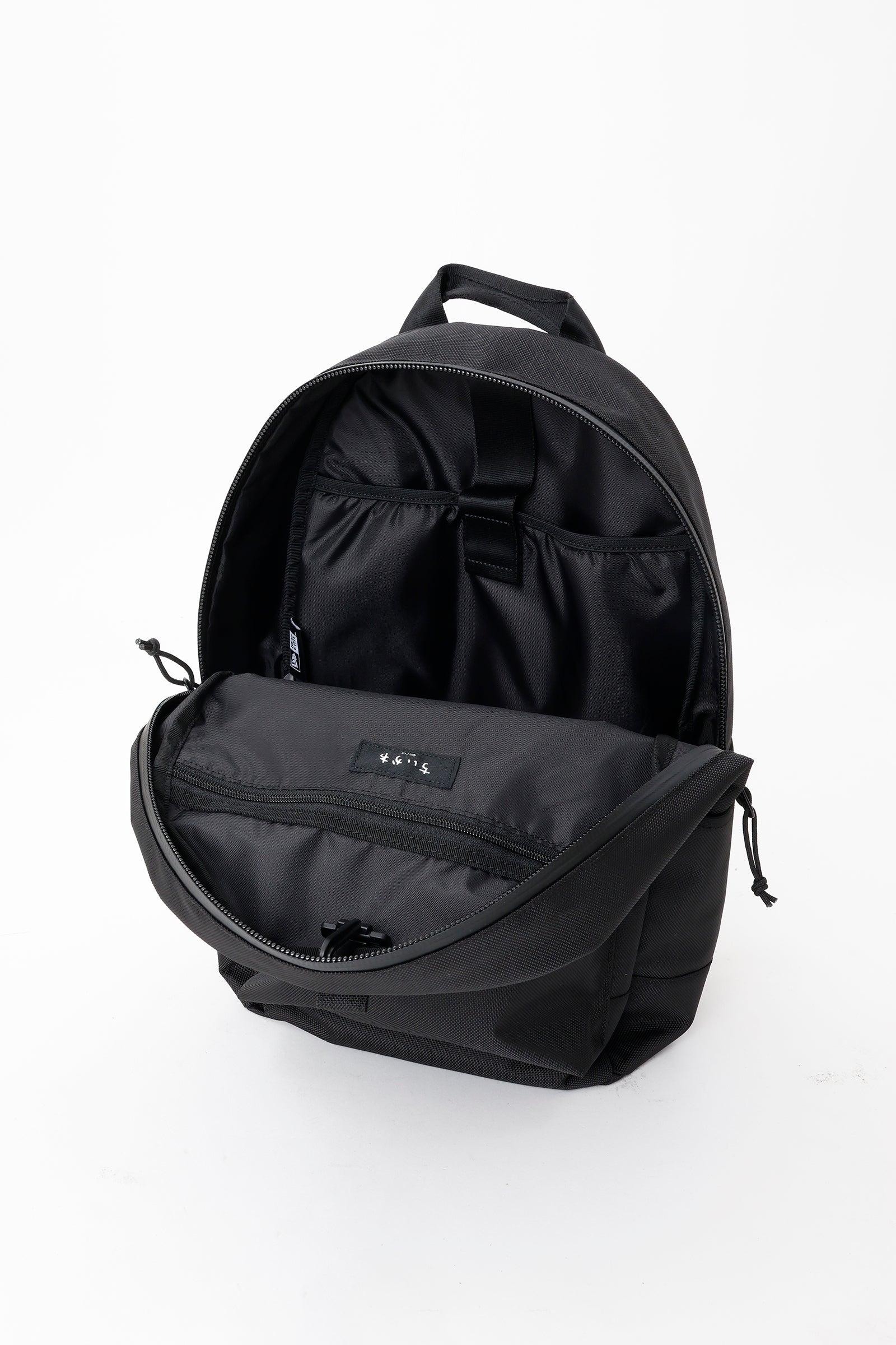 先行予約商品】NEW ERA® LIGHT PACK ちいかわ BOX LOGO - BLACK