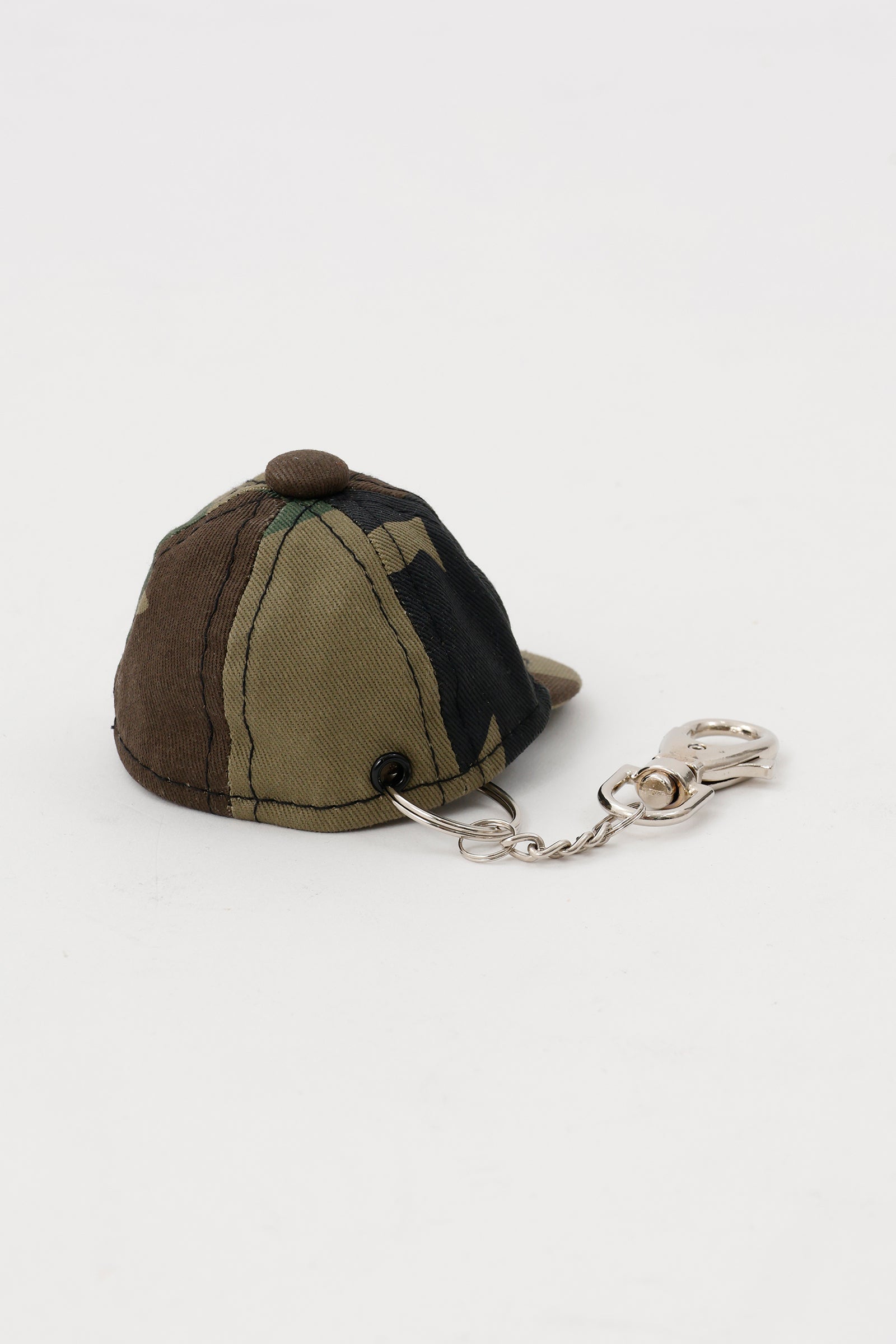 【先行予約商品】NEW ERA® CAP KEY HOLDER ちいかわ WOODLAND CAMO