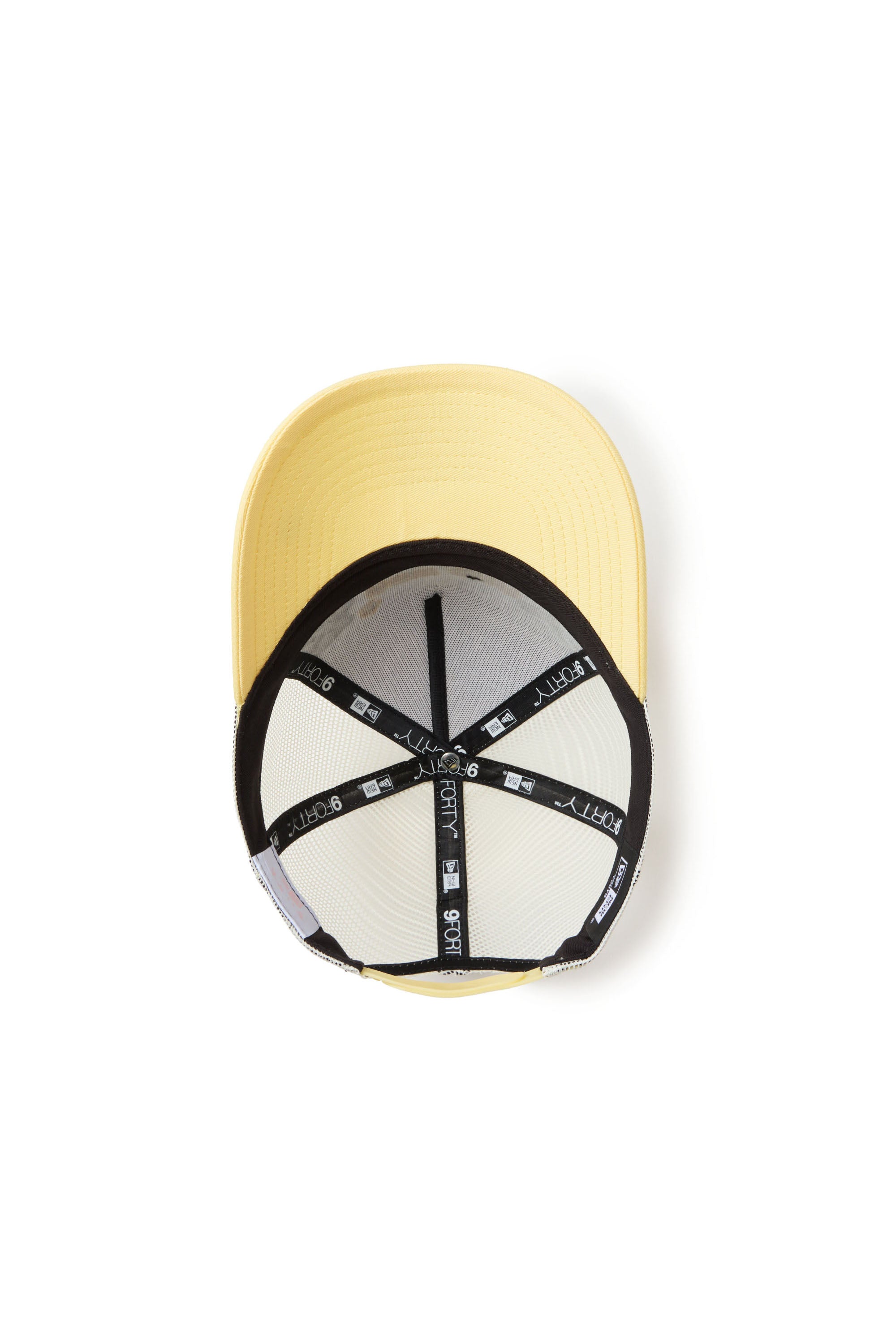 キッズ Youth 9FORTY A-Frame トラッカー ちいかわ / ちいかわ・ハチワレ・うさぎ ホワイト/ソフトイエロー