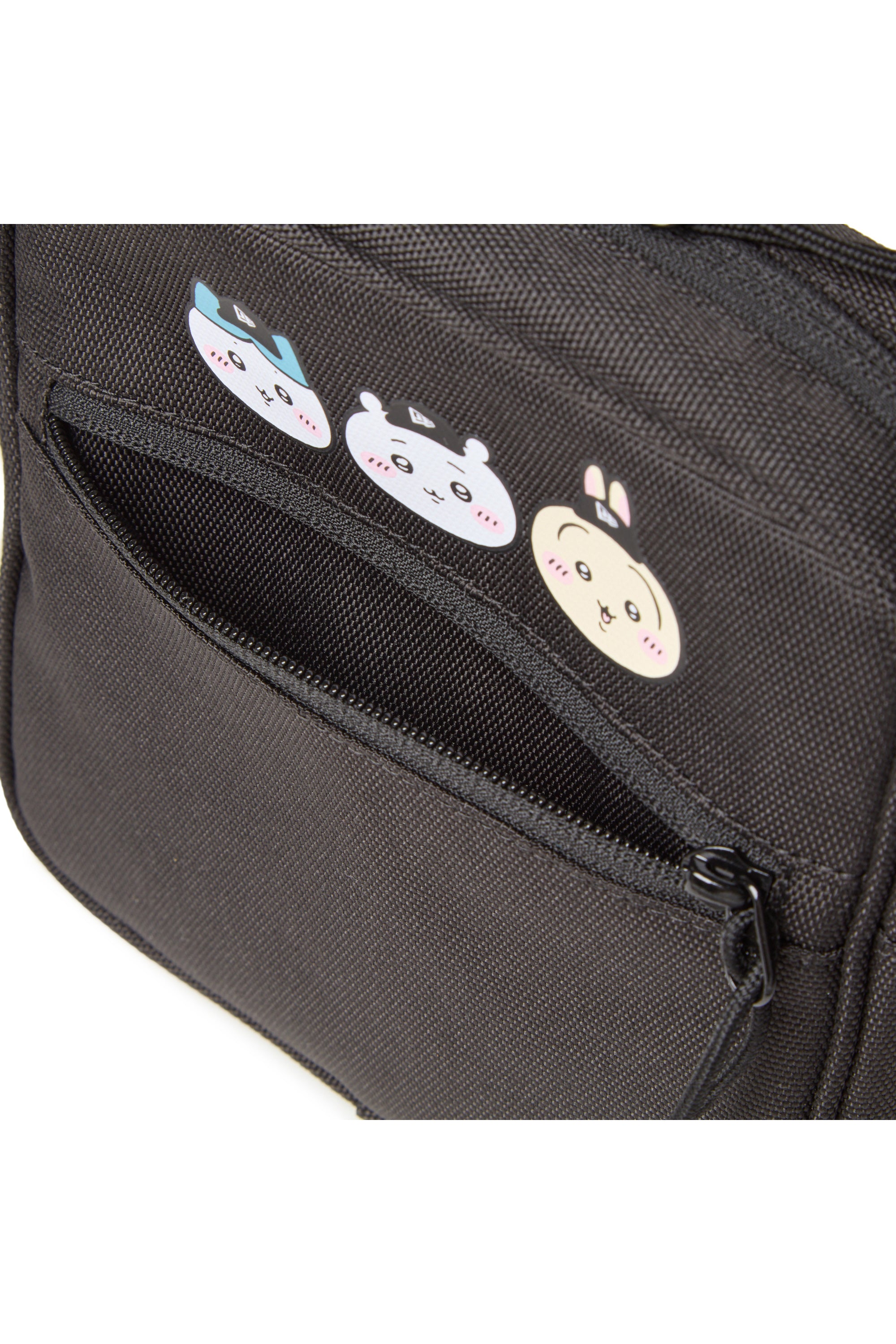 スクエアショルダーポーチ 1.5L ちいかわ / ちいかわ・ハチワレ・うさぎ ブラック