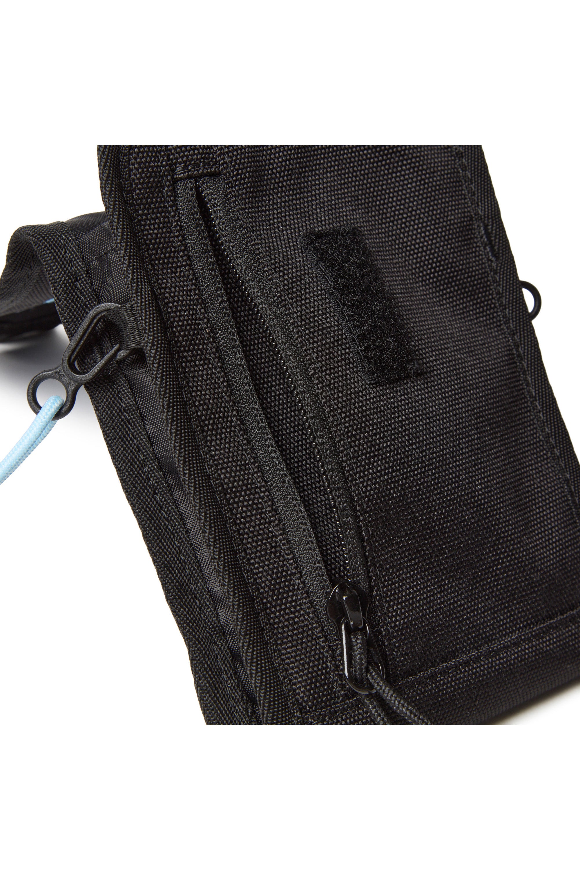 スクエアネックポーチ 0.5L ちいかわ / ちいかわ・ハチワレ・うさぎ ブラック