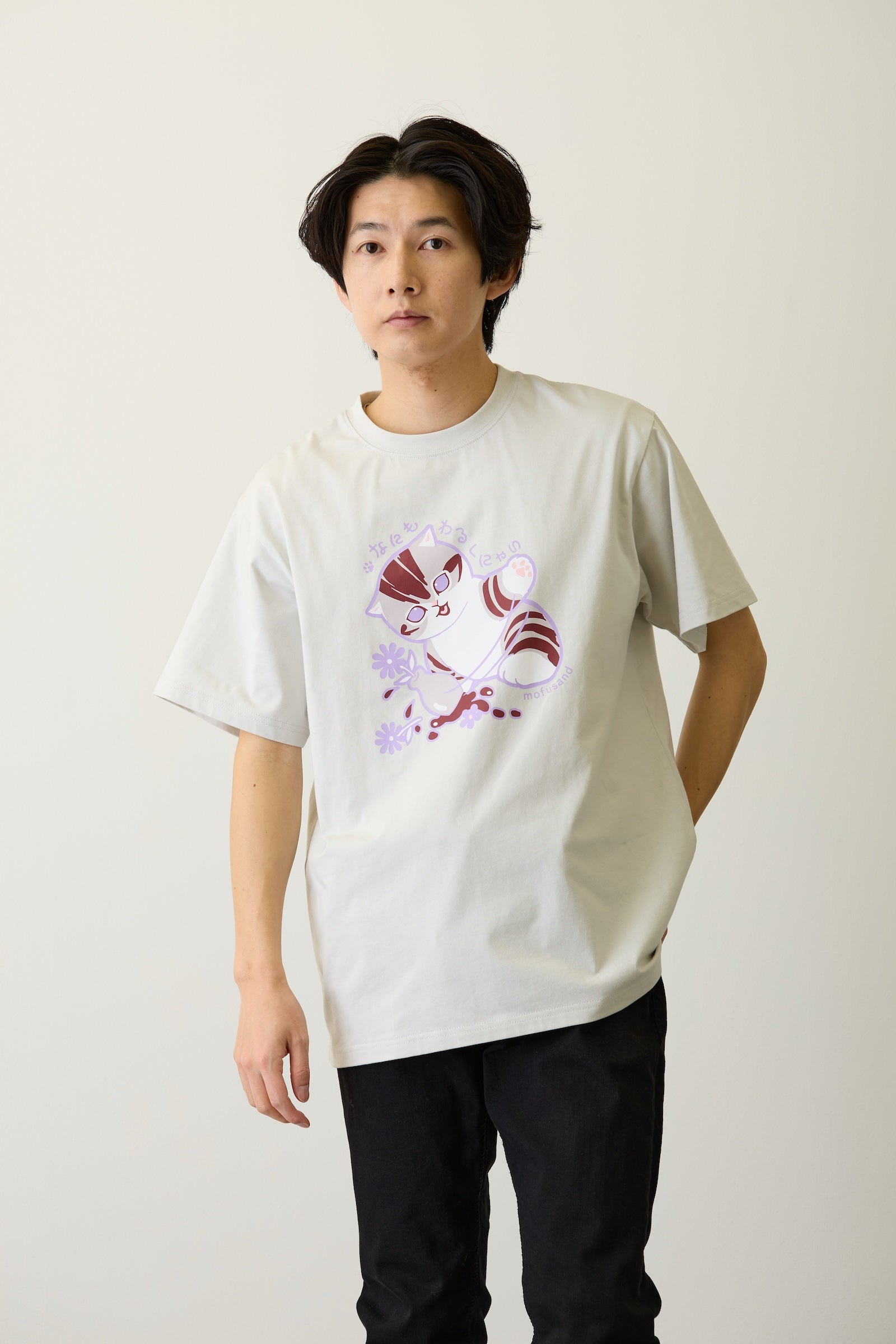 mofusand　Tシャツ　なにもわるくにゃい　花瓶だいすきにゃん　グレー