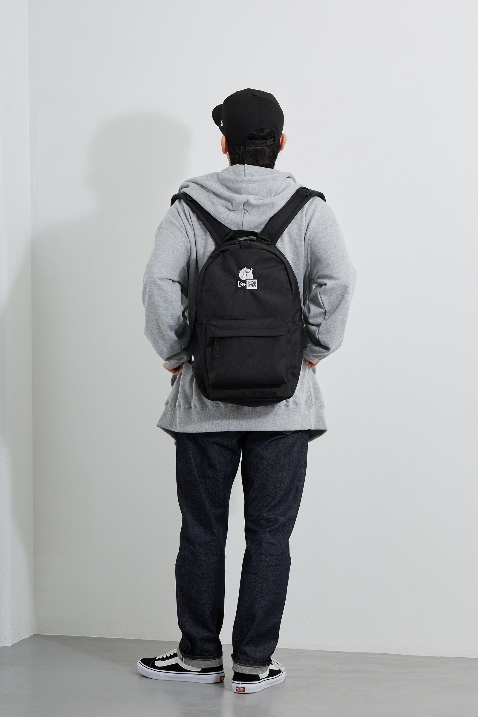 【新品タグ付き、未開封品】ちいかわ×NEWERA 9TWENTY ライトパック② NEW ERA® LIGHT PACK ちいかわ BOX LOGO - BLACK