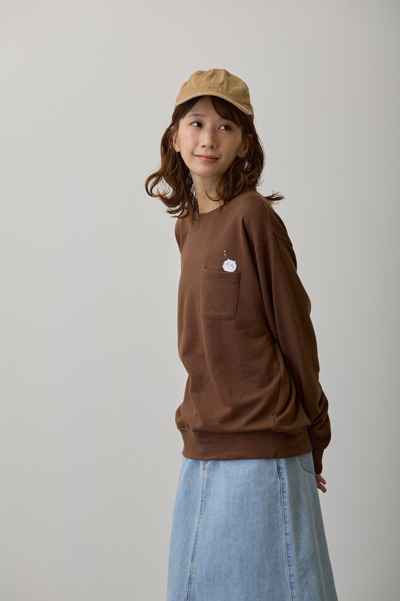 ちいかわ スウェット 自分フォンデュ ブラウン