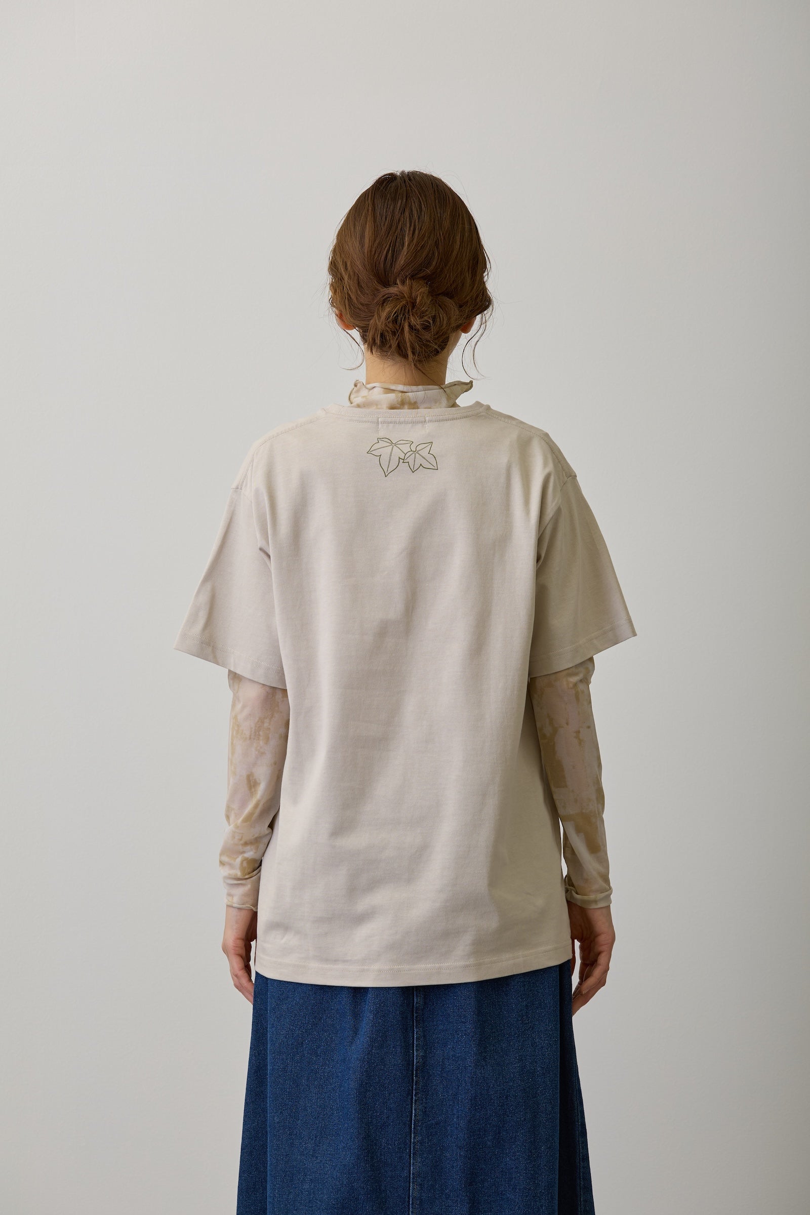 mofusand   Tシャツ アールヌーヴォー風 アイビー ナチュラル