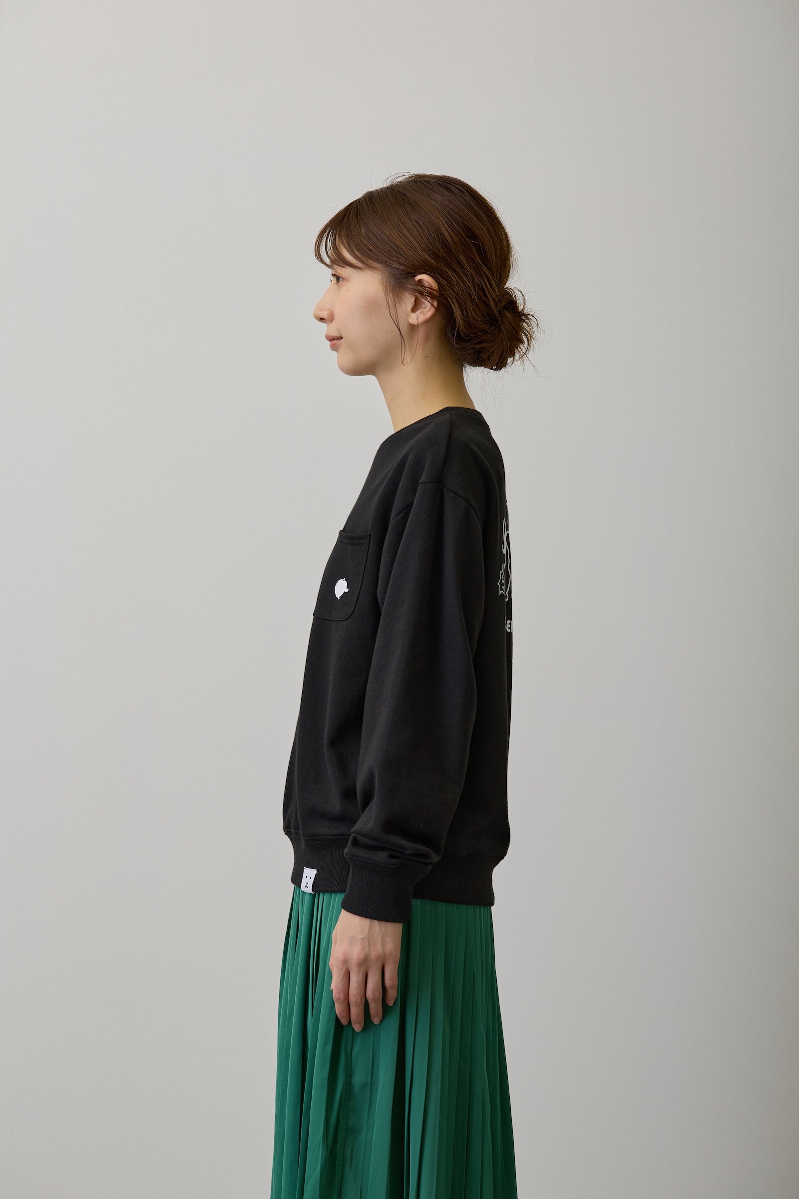 ナガノキャラクターズ スウェット 吸い込まれるくま ブラック