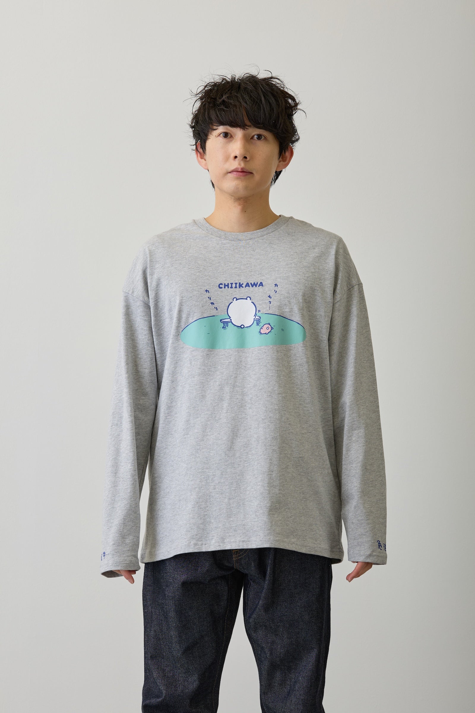 ちいかわ 長袖Ｔシャツ 試験勉強 アッシュ