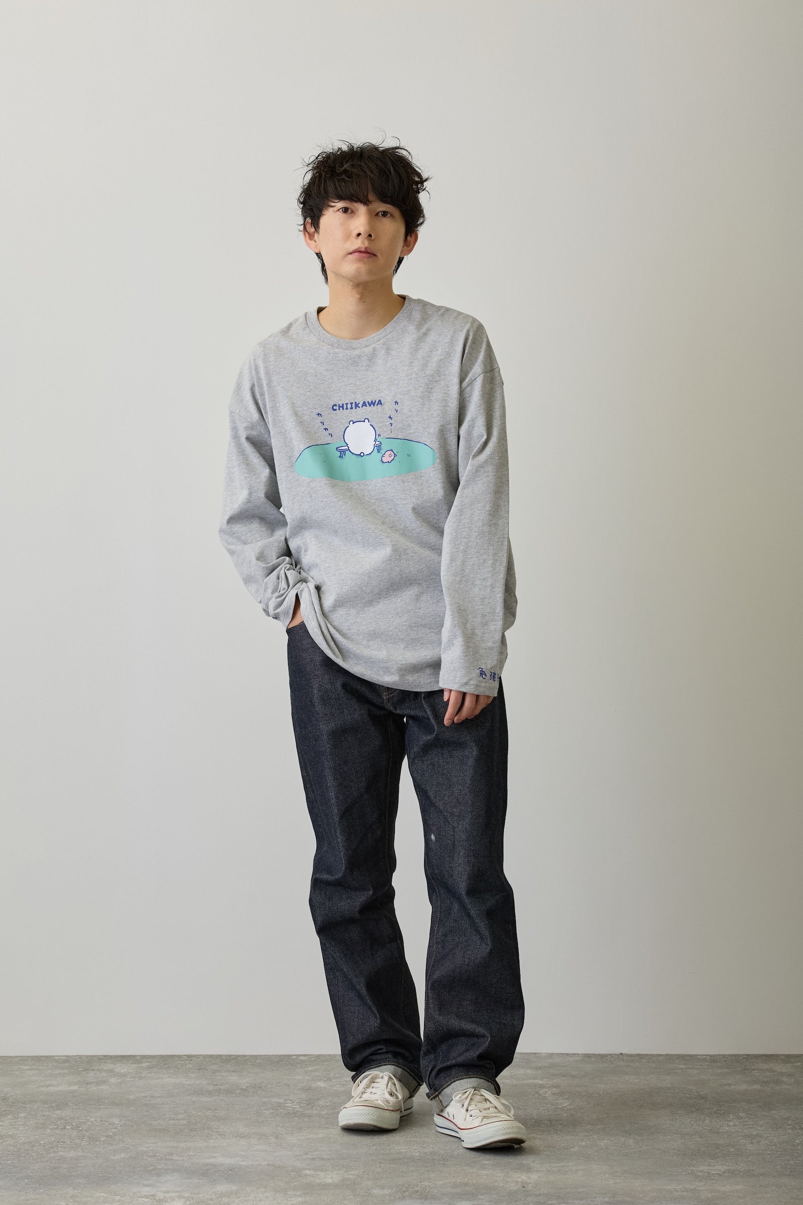 ちいかわ 長袖Ｔシャツ 試験勉強 アッシュ