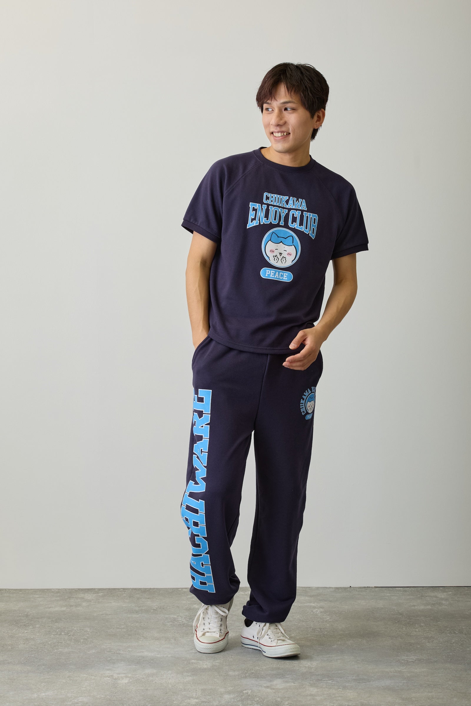 ちいかわ スウェットパンツ ピース ハチワレ ネイビー