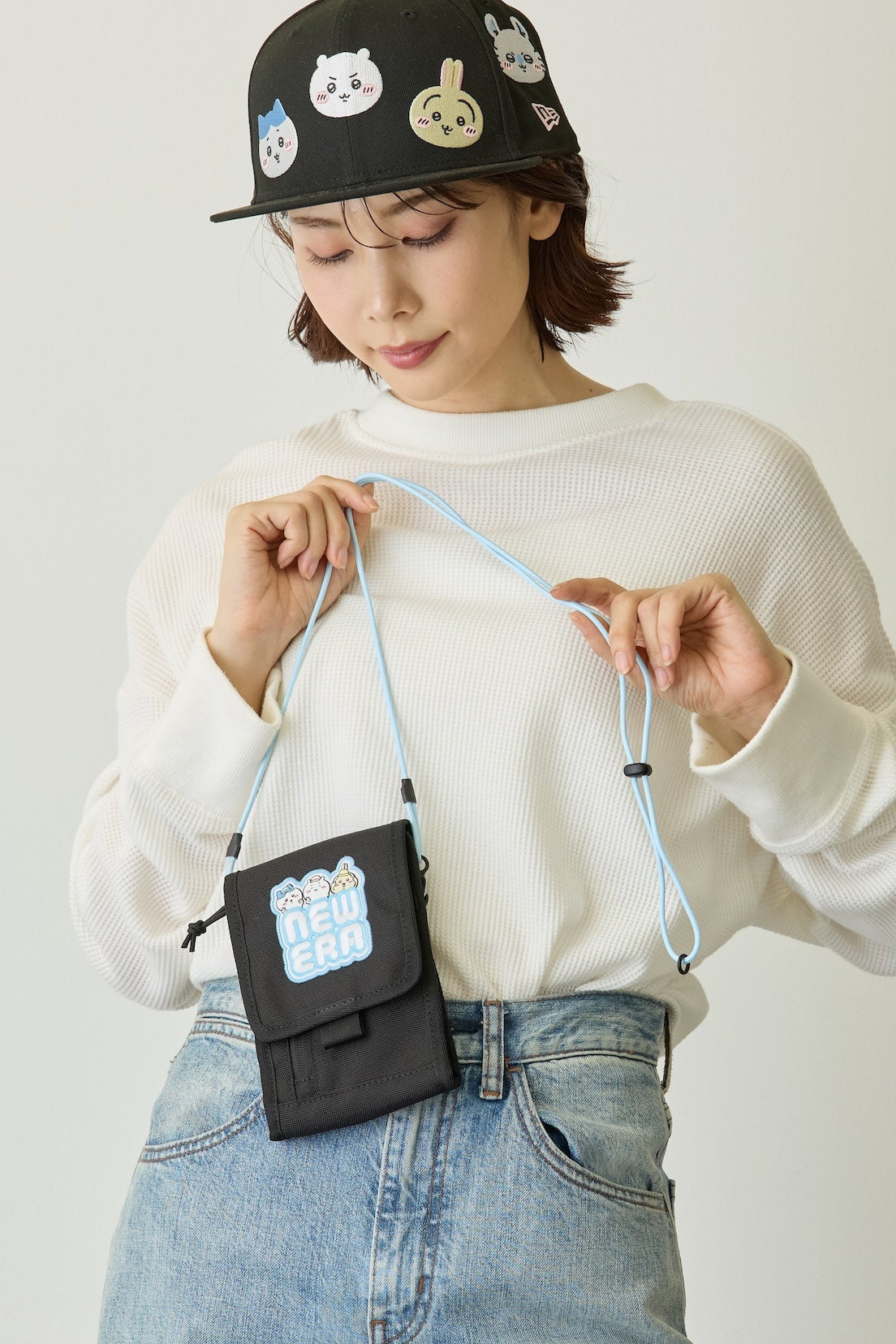 スクエアネックポーチ 0.5L ちいかわ / ちいかわ・ハチワレ・うさぎ ブラック