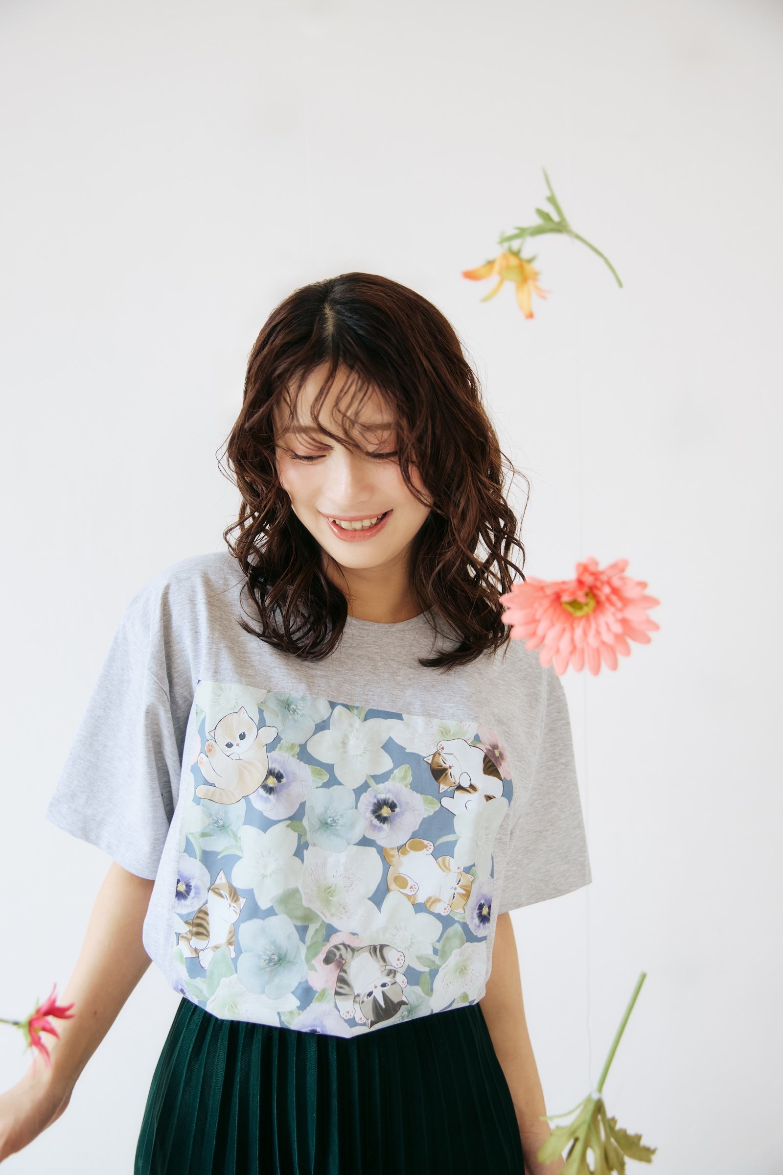 mofusand×日比谷花壇 Tシャツ ウィンターオリジン グレー