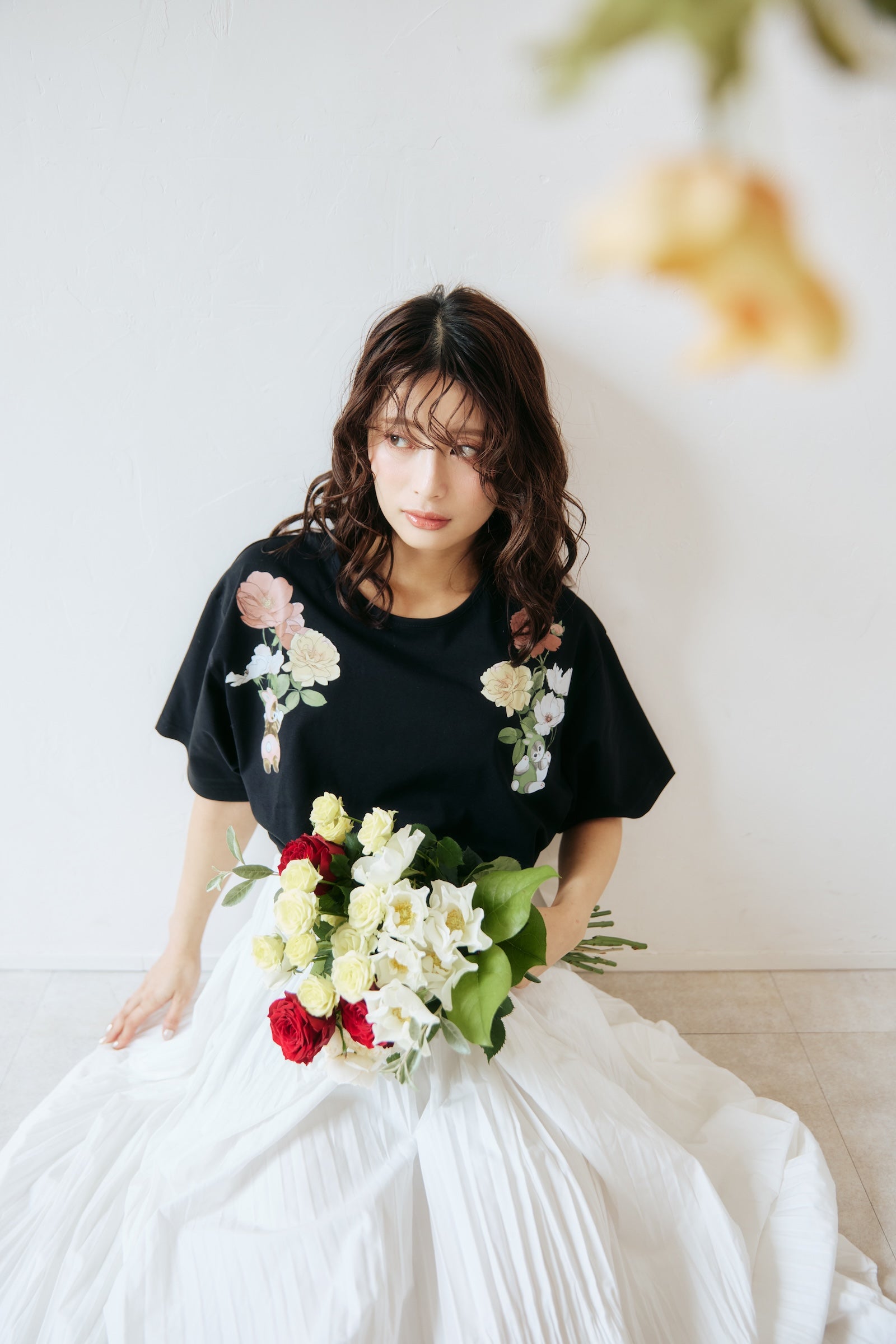 mofusand×日比谷花壇 Tシャツ レイフローラ ブラック