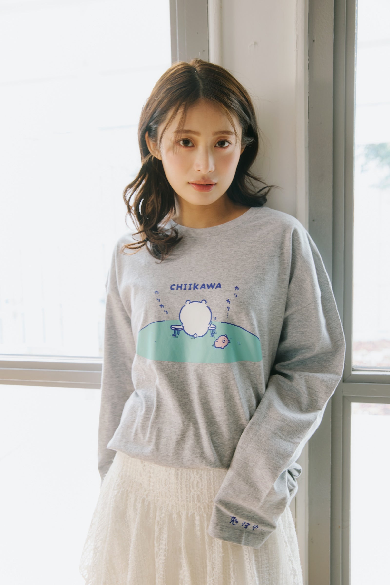 ちいかわ 長袖Ｔシャツ 試験勉強 アッシュ